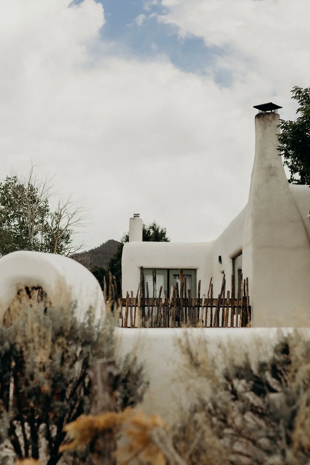 Heirlooms Design_The Stakeout Taos011_destination wedding.webp