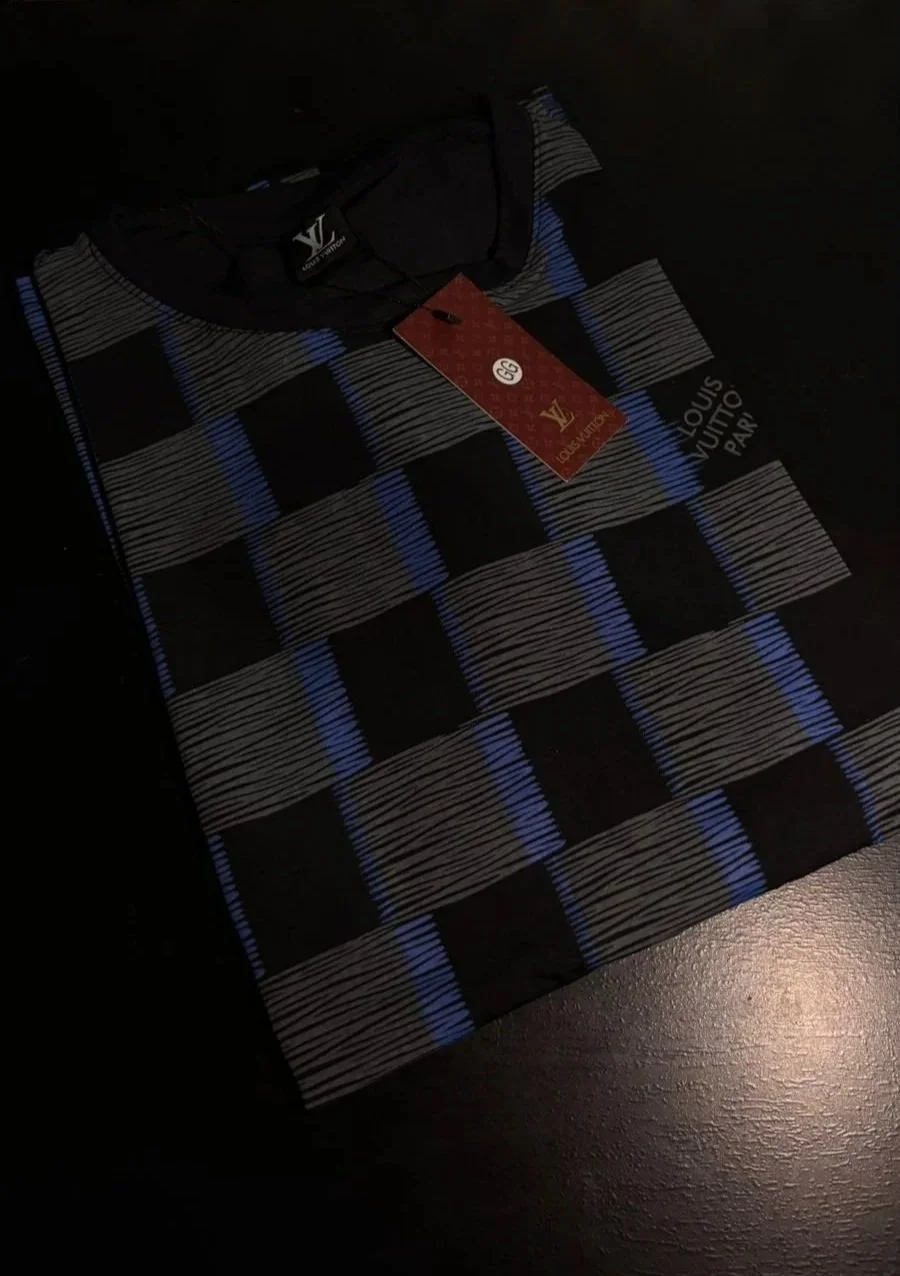 Camiseta Louis Vuitton Cinza GG