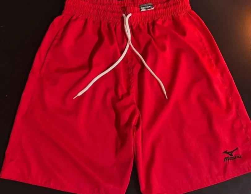 bermuda mizuno vermelha g.jpeg