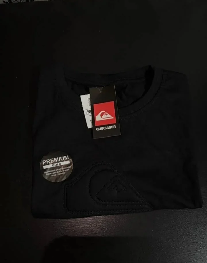 Camiseta+Quick+Silver+Preta+m.jpg