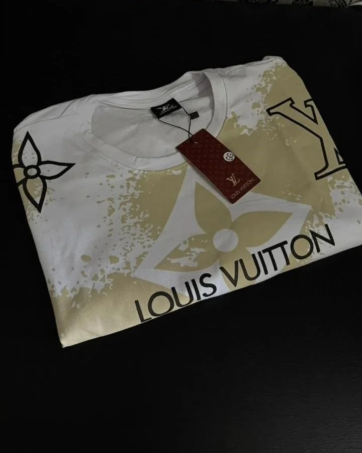 Camiseta+louis+vuitton+branca+flor+do+deserto+GG.jpg