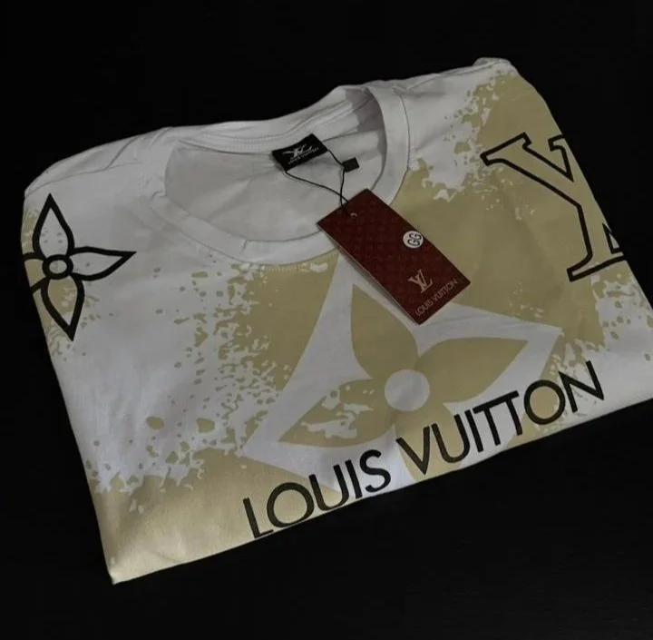 Camiseta Louis Vuitton Branca flor do deserto