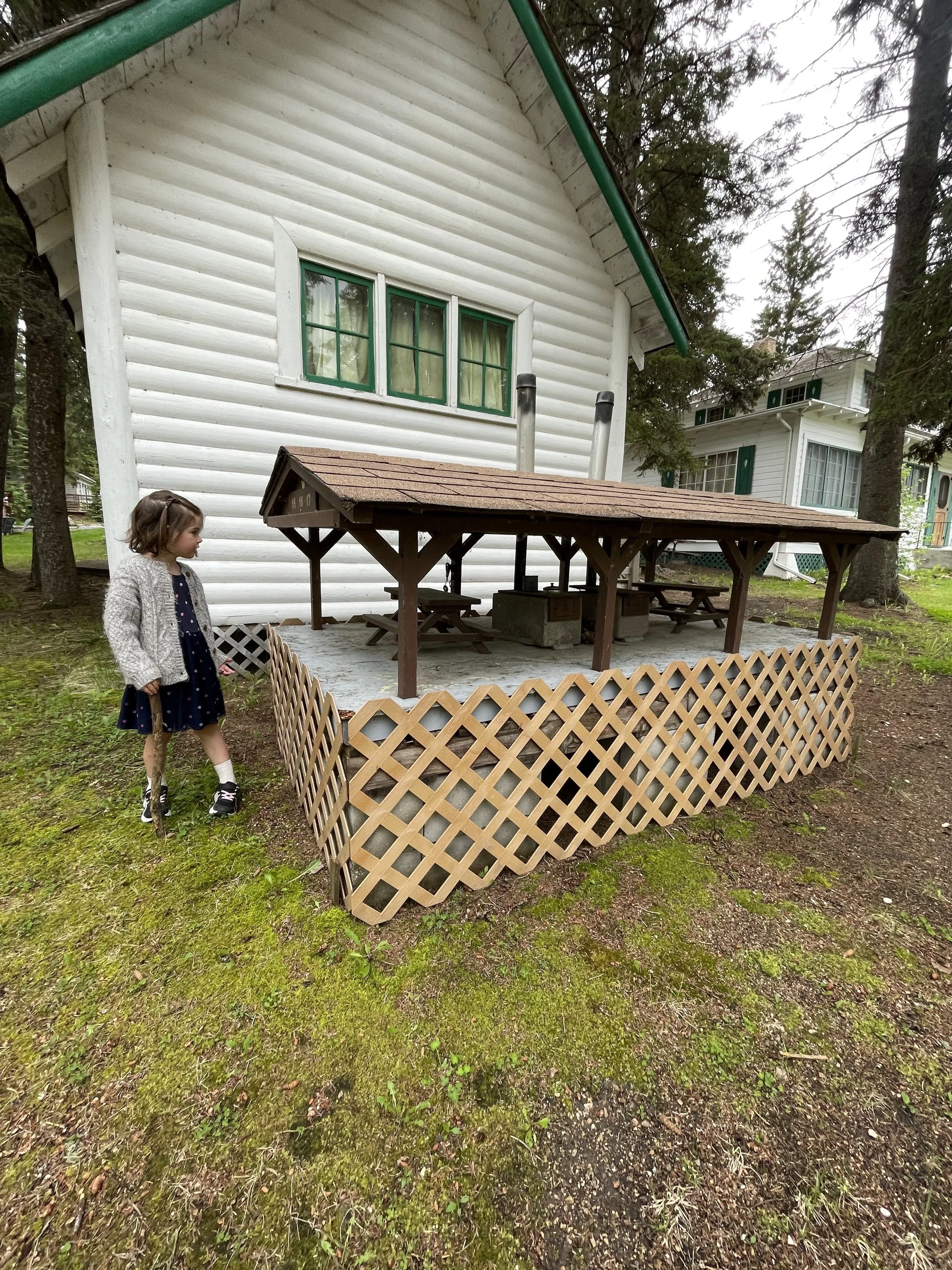 Model of a cook shack at the Pinewood Museum.