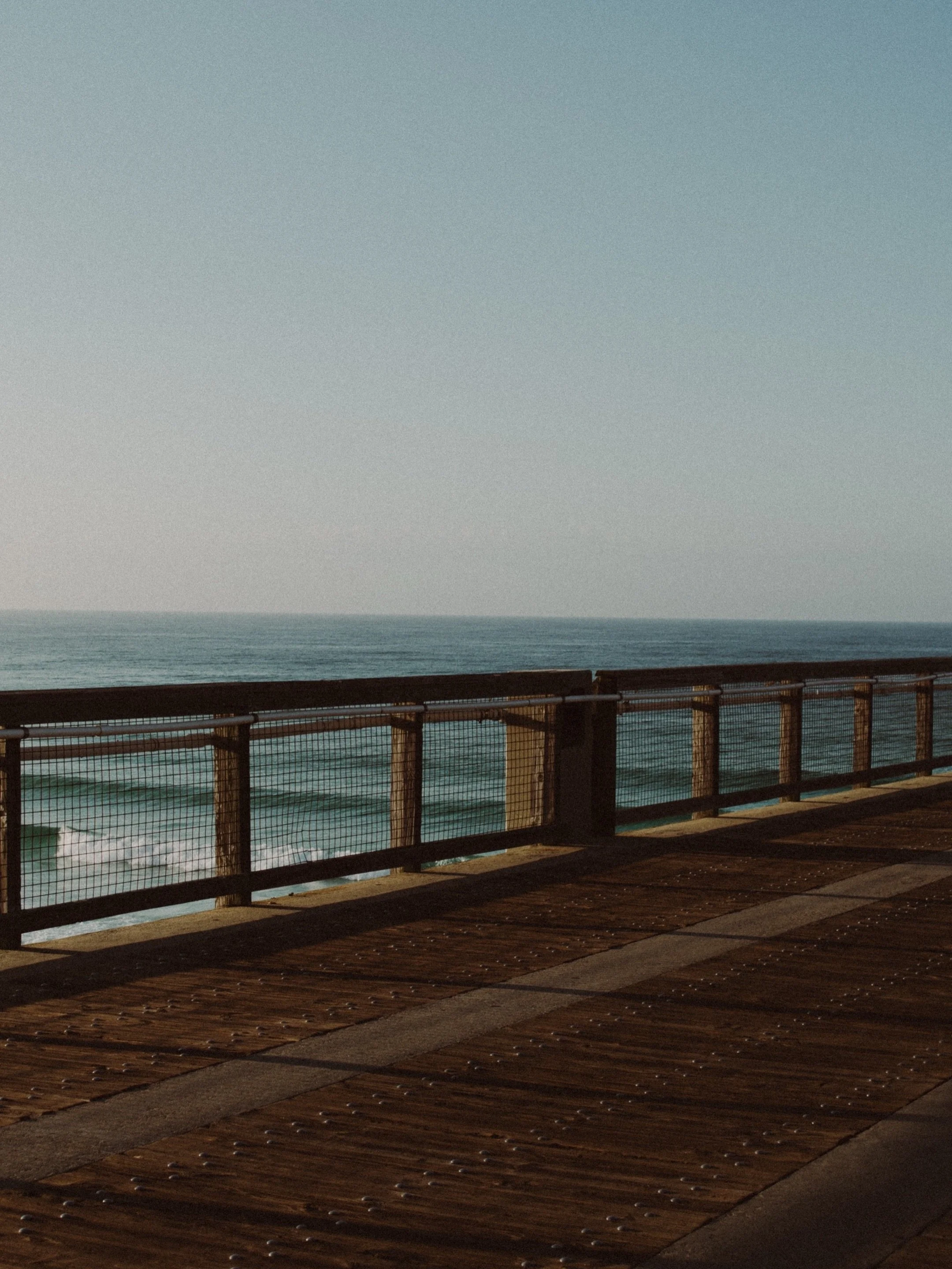 The Quiet Horizon
𝘝𝘪𝘴𝘶𝘢𝘭 𝘴𝘵𝘶𝘥𝘺 &mdash; 𝘓𝘶𝘯𝘢 𝘚𝘪𝘯𝘤𝘭𝘢𝘪𝘳

#beachphotography #coastalphotography