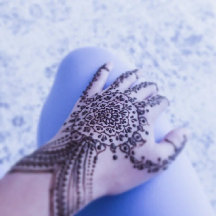 My latest accessory 💎 henna hand chain⁣⁣ ✨
⁣⁣