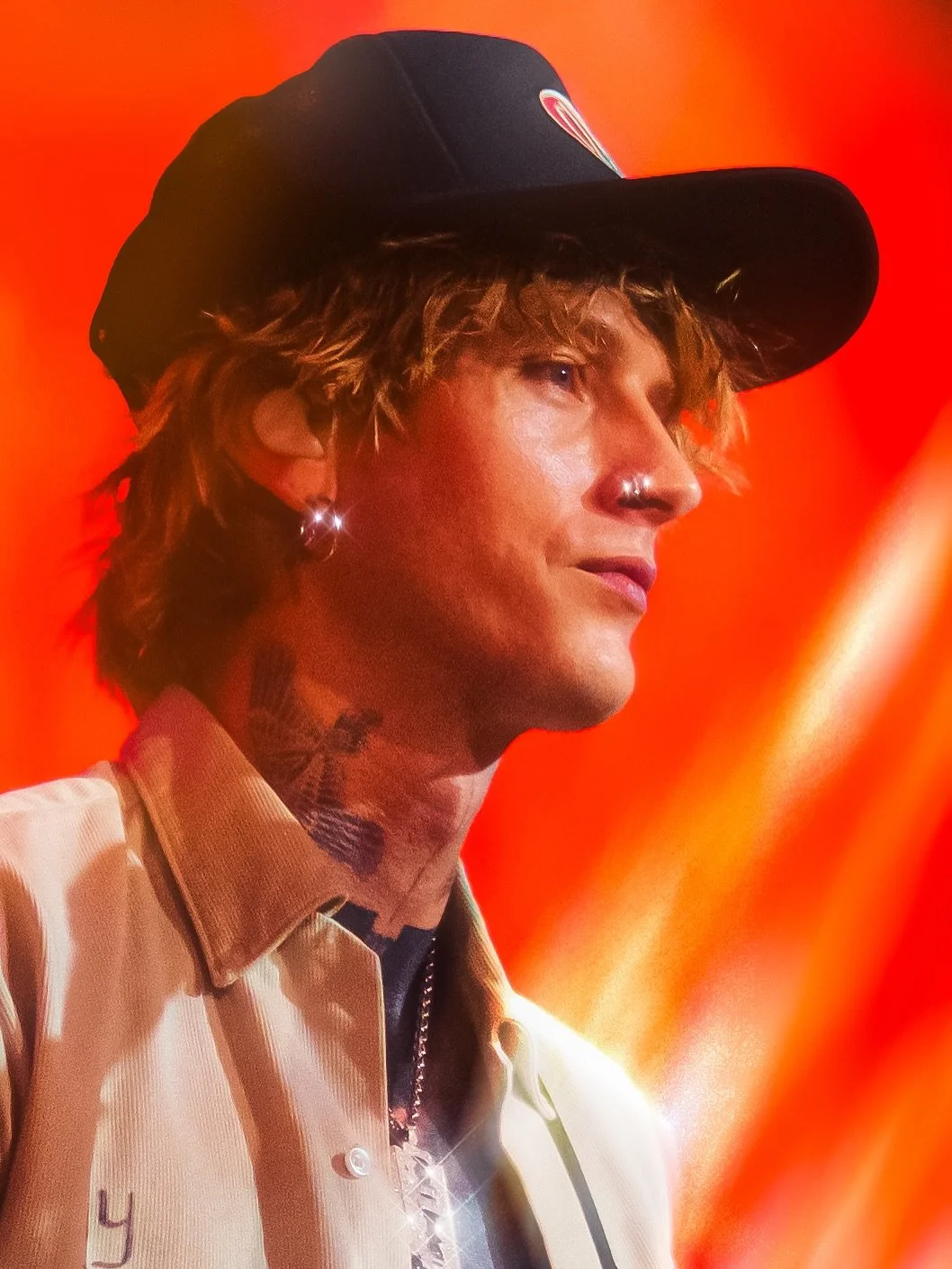 @machinegunkelly through the years.

Lost Americana UK road trip.
Mainstream Sellout tour
Hotel Diablo tour
Bloom at @downloadfest 

All shot on @sonyalpha 
Lens @sonyalpha / @samyanglensglobal 

#mgk #machinegunkelly #mgkfanpage #mgkfans #lostameric