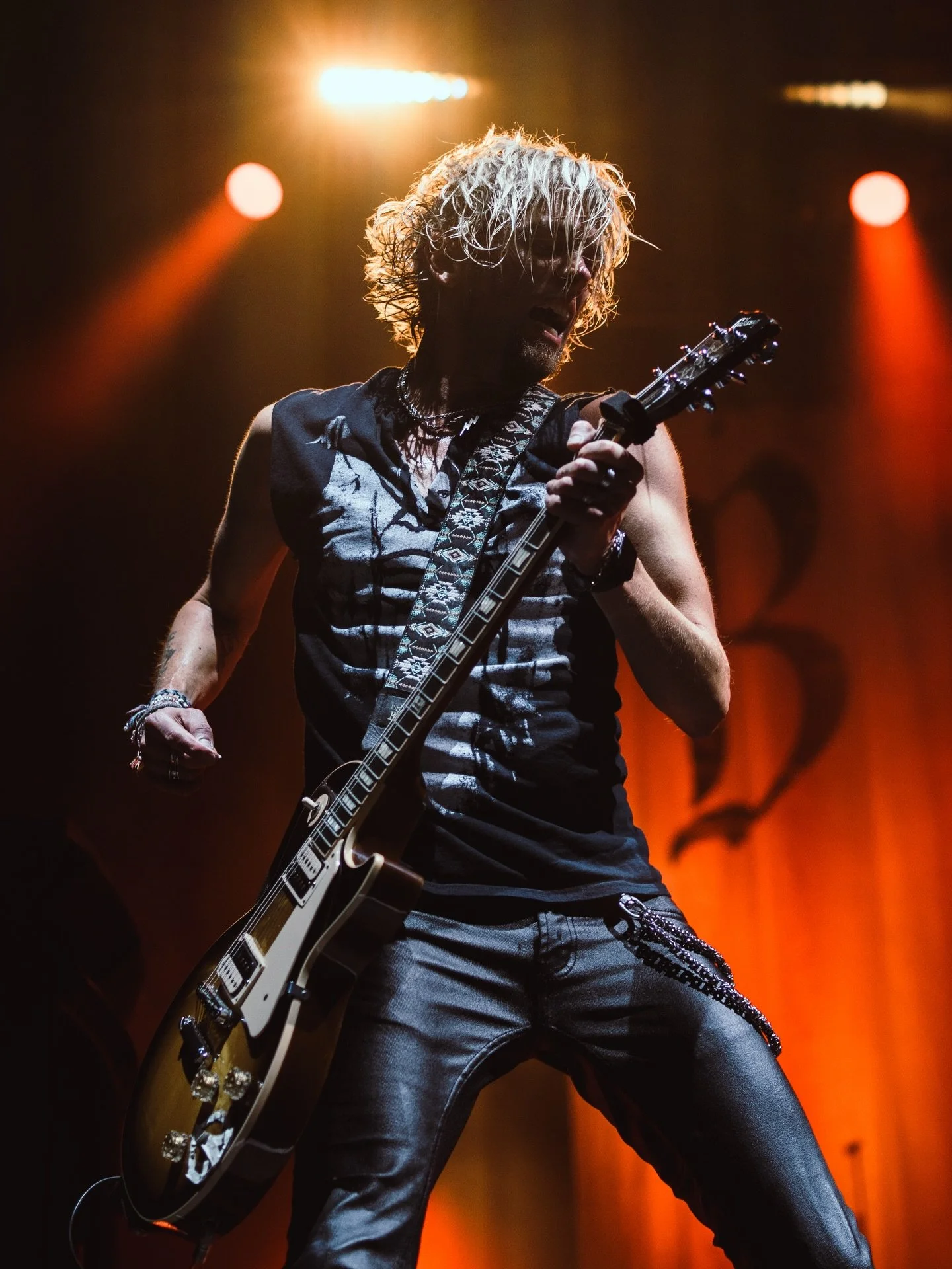 @blackstonecherryofficial live from Birmingham.

Shot on @sony.unitedkingdom 
Lens @sonyalpha 

#blackstonecherryofficial #blackstonecherry #concertphotography #concertphoto #musicphotography