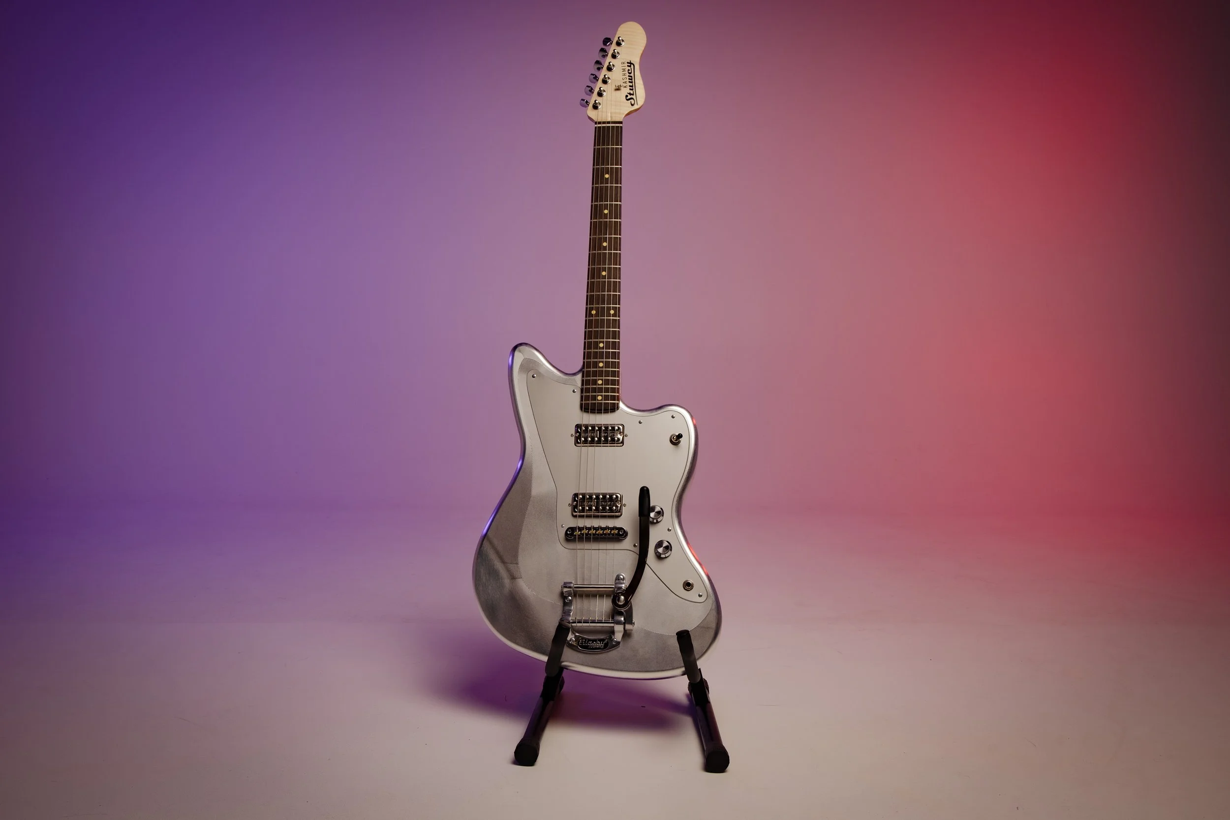 Stuwey Kashmir Alu guitar