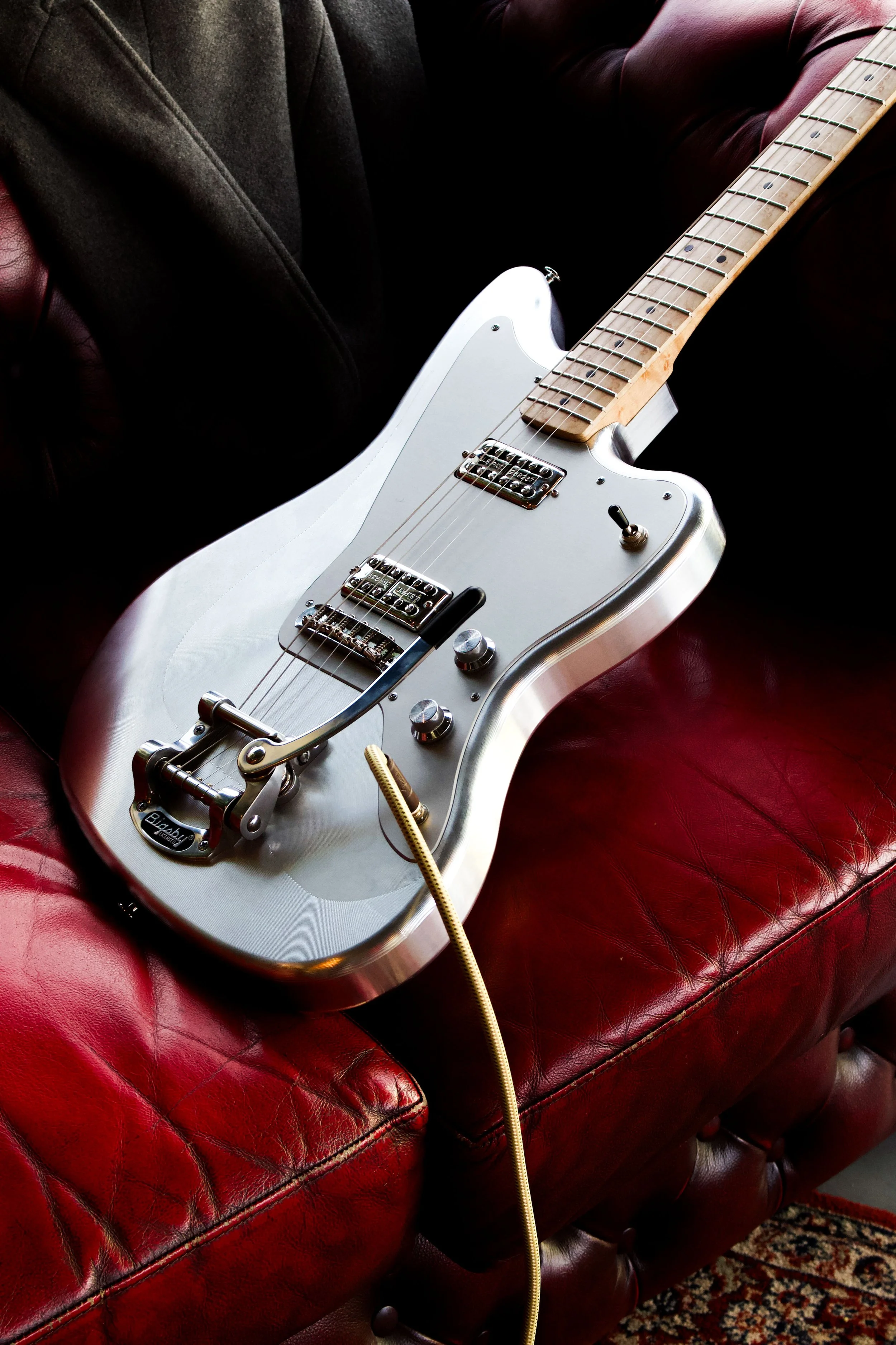 image of the body of the aluminium guitars