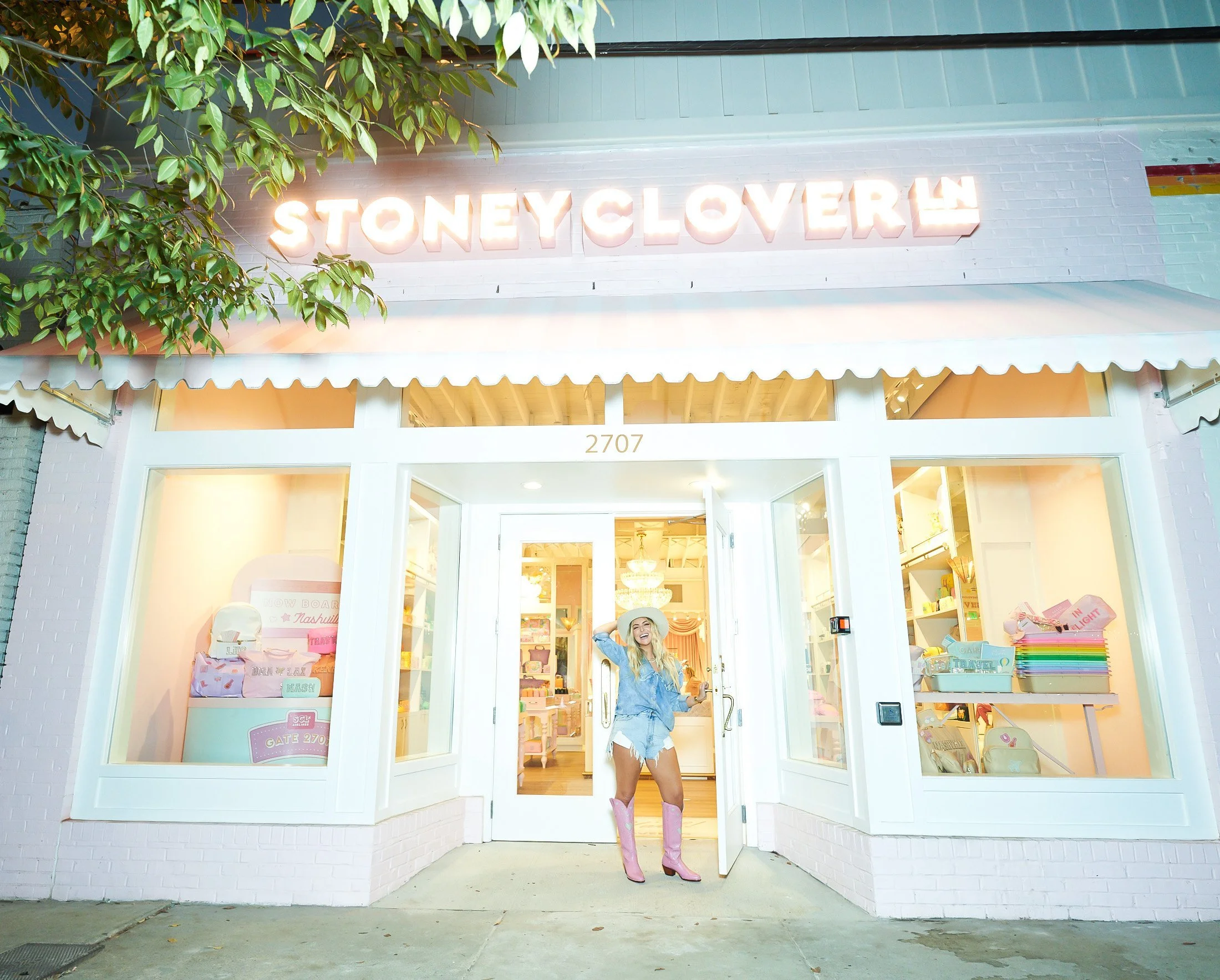An image of the front entry and storefront of Stoney Clover Lane Nashville.