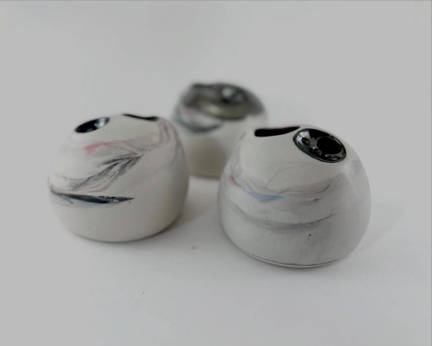 espresso cups, vases, oyster plates and more from @seanlvandenbrink available tomorrow, Saturday 11-5p at our annual Holiday Art Sale!

stop by and see the work of 13 artists and makers

Saturday, December 13, 2025
11am - 5pm

15311 Glastonbury Ave 
