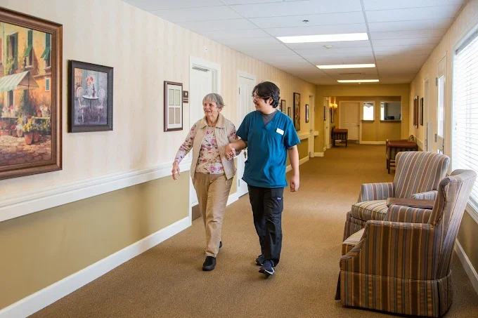 reno-memory-care-hallway.webp