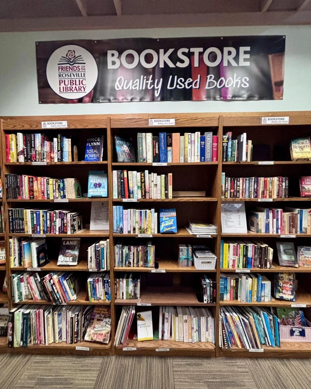 Maidu Bookstore (9).jpg