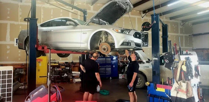 Star Automotive Technicians