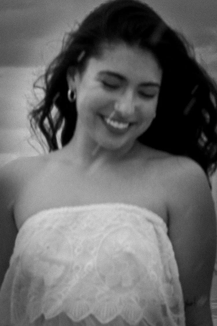CAROLINE _ALYSSA_BEACH-25.jpg