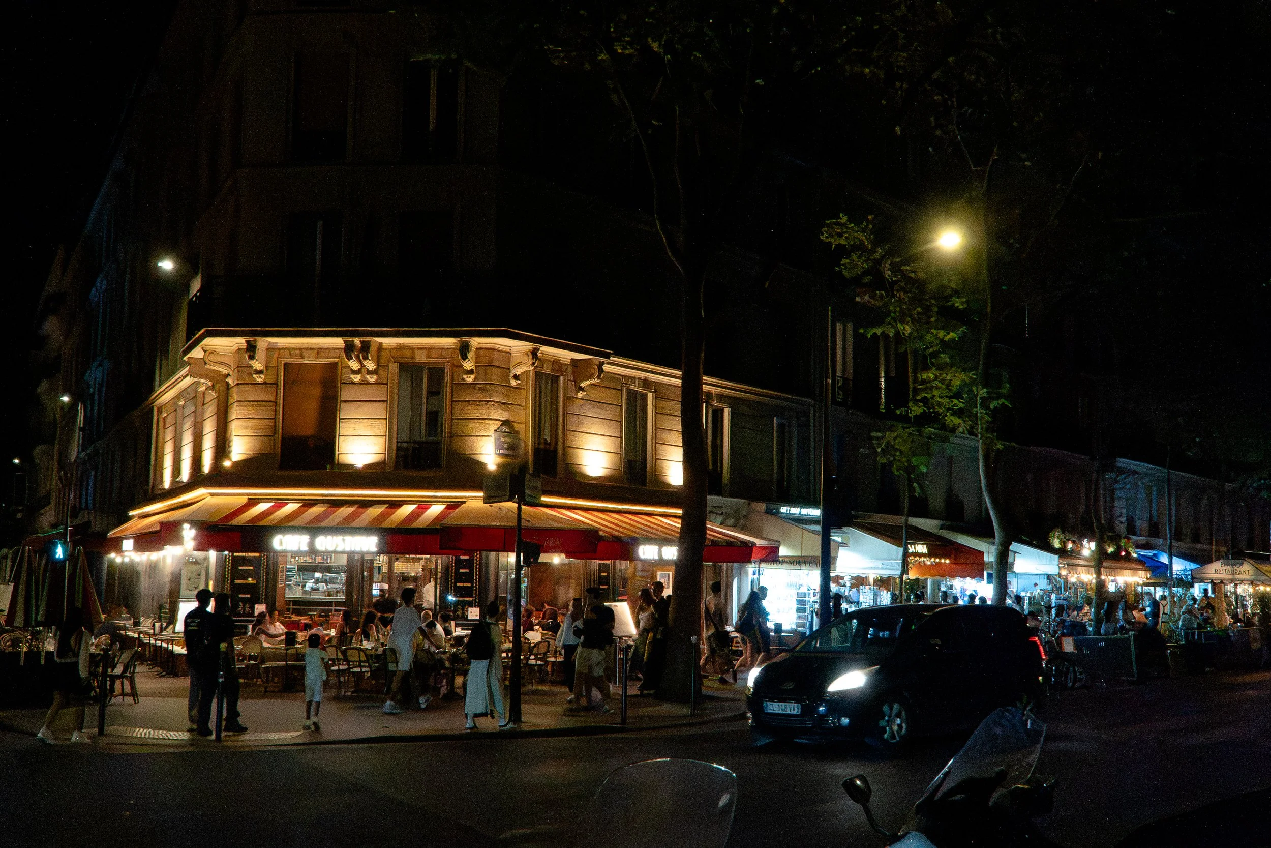 UK_PARIS-2.jpg
