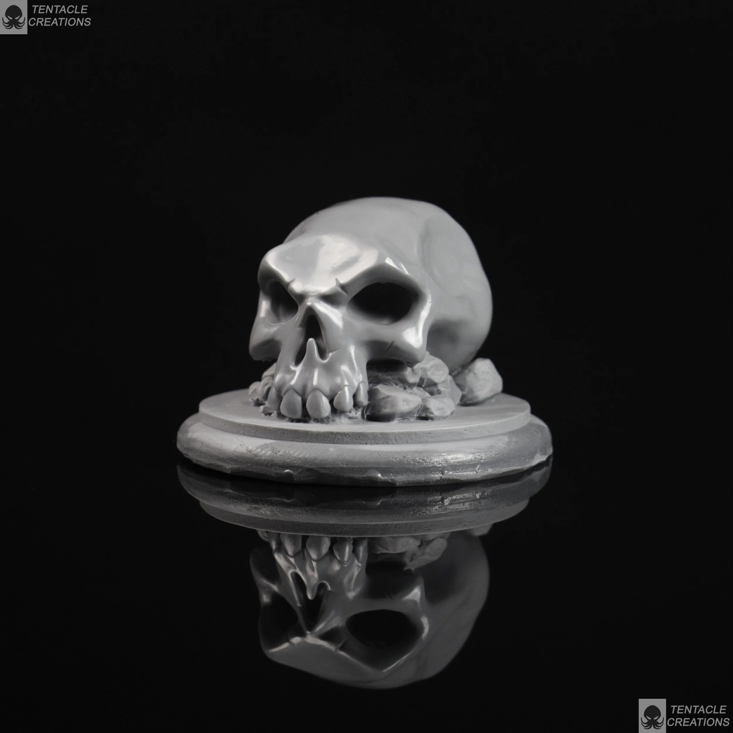 Grey - Crystal Mini Skull Sculpture Inspired by Sea of Thieves