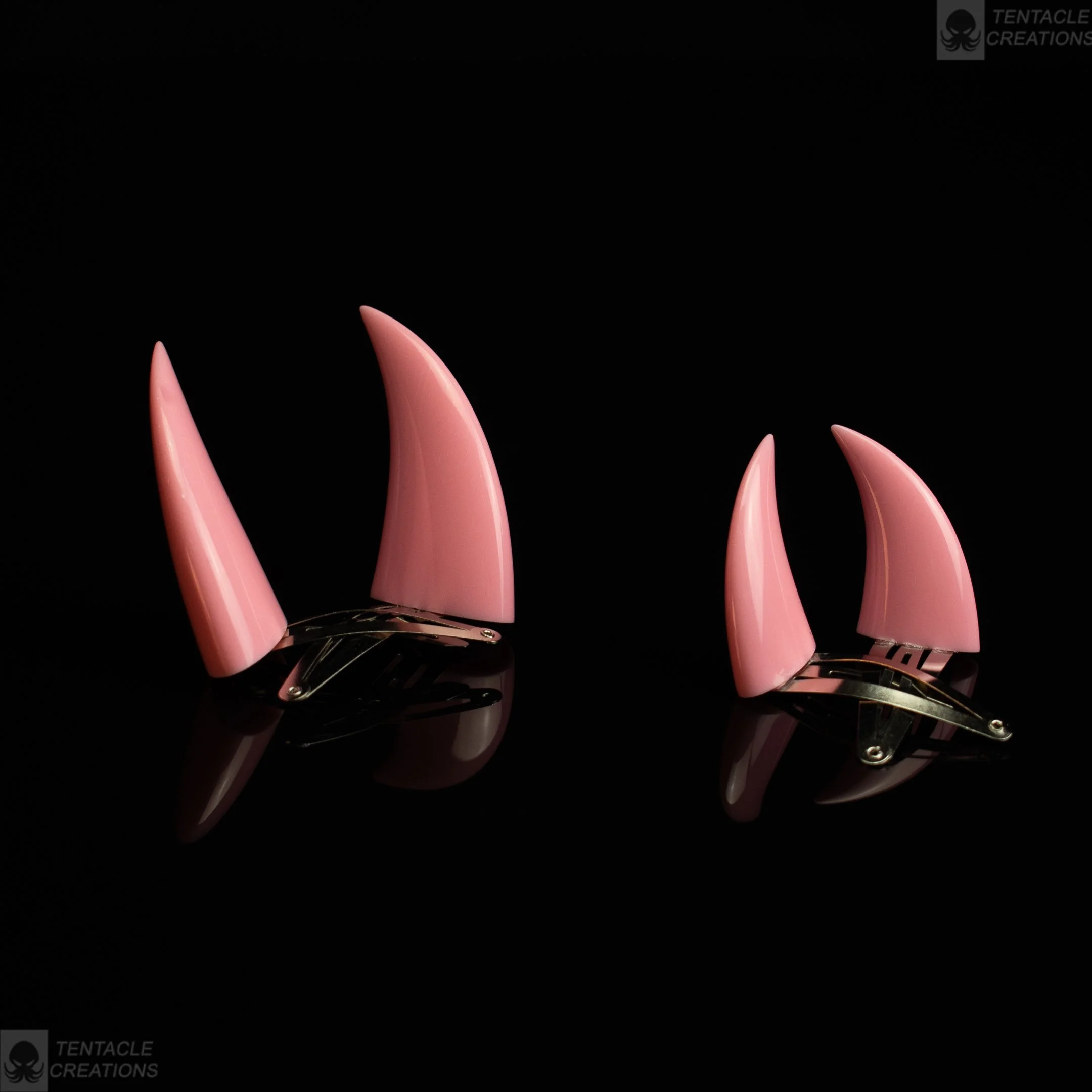 Horn hairclips - pink