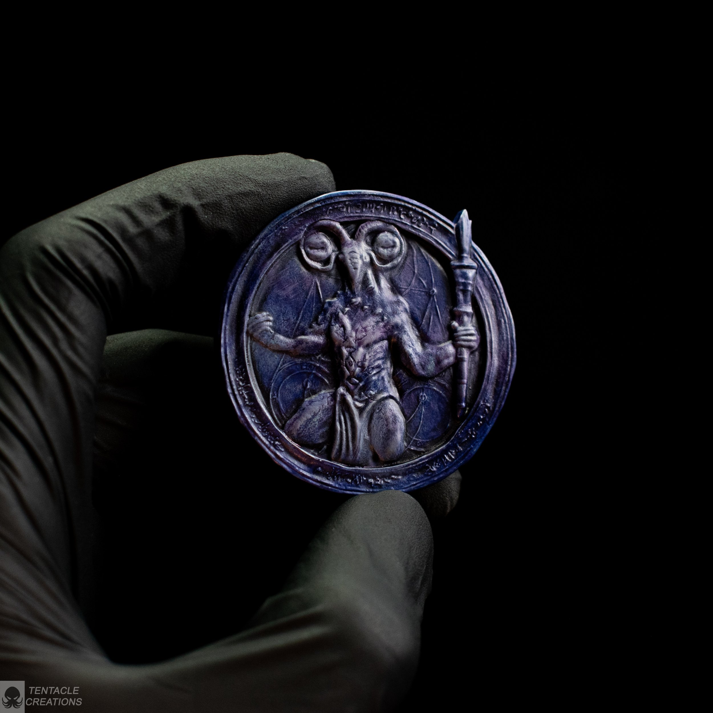 Nighlord Relic coins - pin / magnet