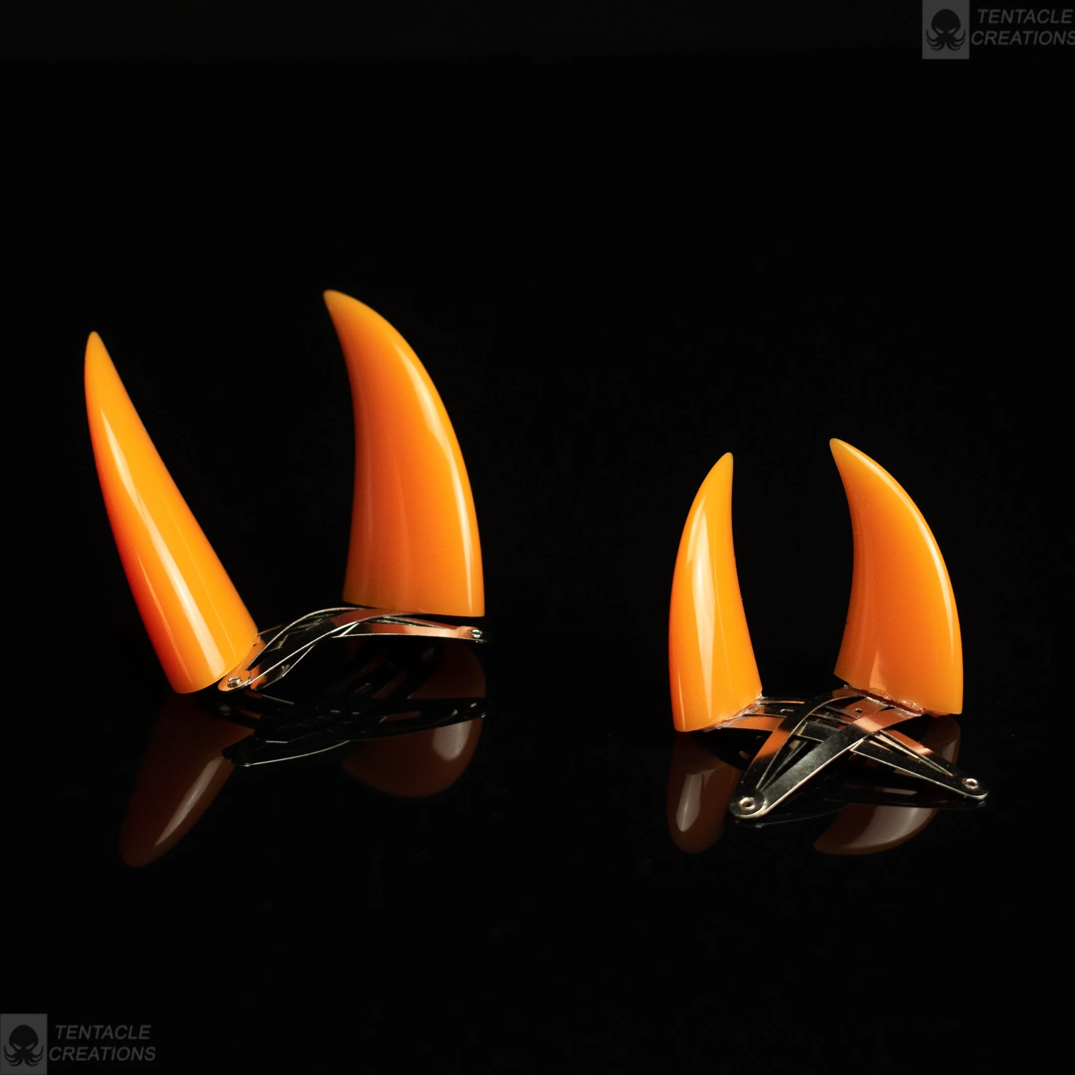Horn hairclips - orange