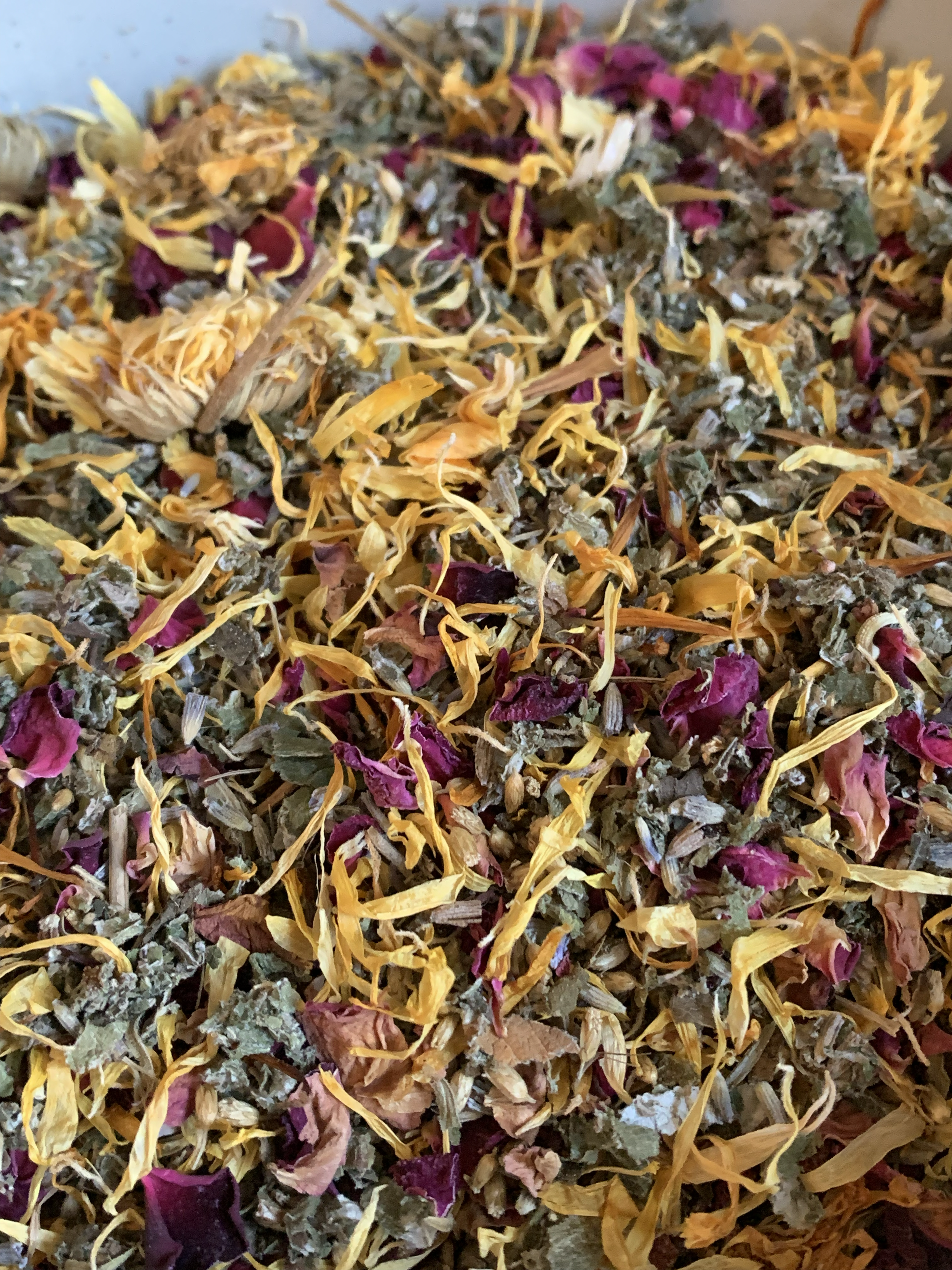 "Flores Sagradas" Womb Steam Blend | 16 oz