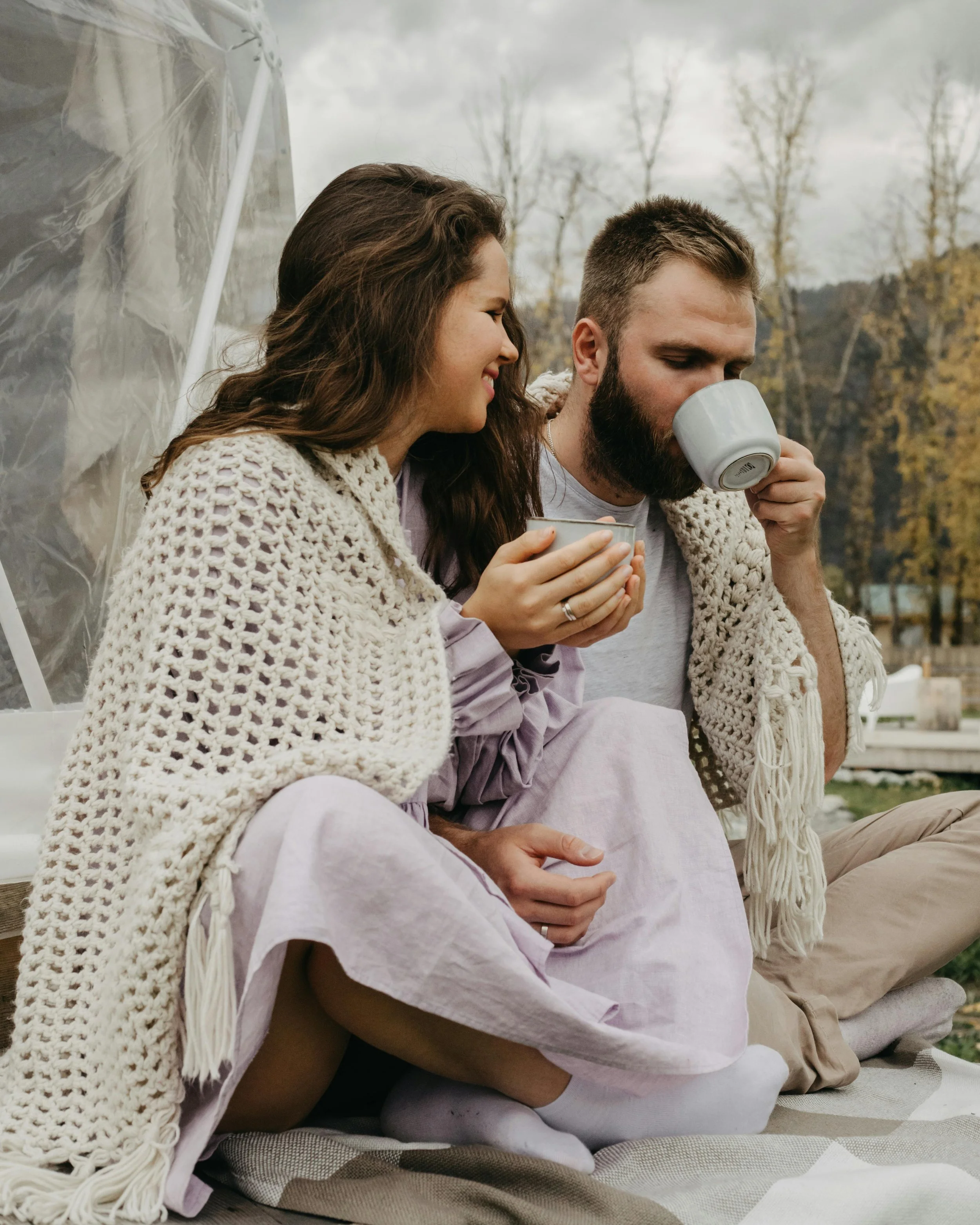 Couple working through conflict together, representing the Gottman Method couples therapy offered virtually in Florida by Kristin Crumbley, LMHC, LMFT