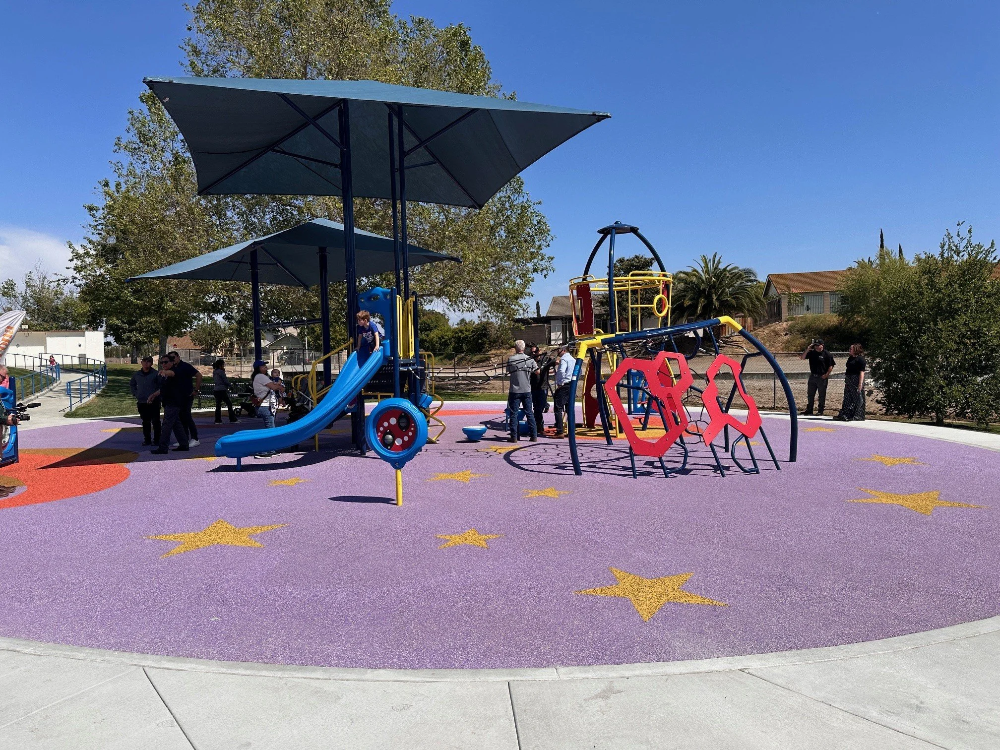 Corona Playground 3.jpg