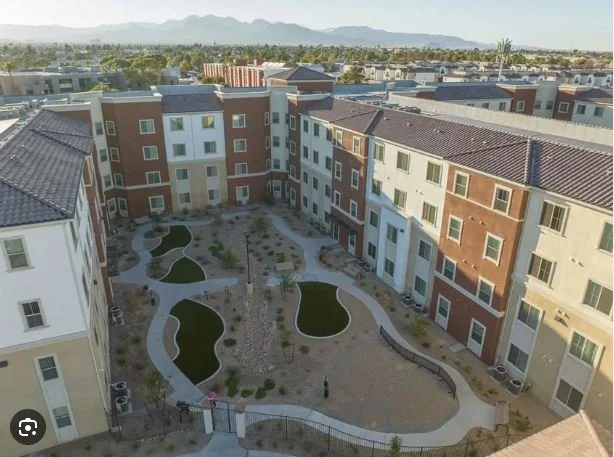 DC news courtyard.JPG