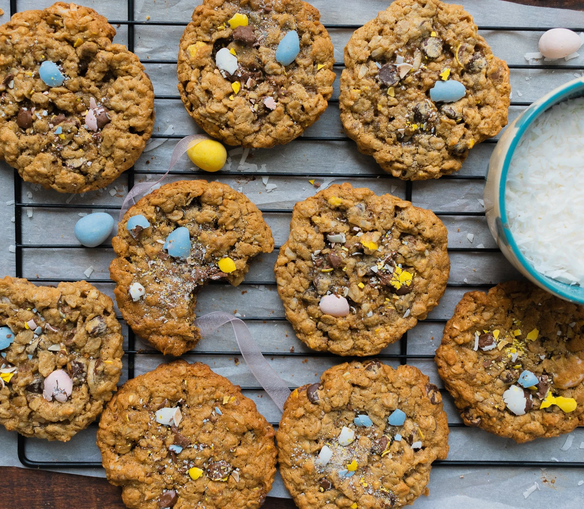 🐣 Easter Mini Egg Monster Cookies (Easy &amp; Gluten‑Free Option!)