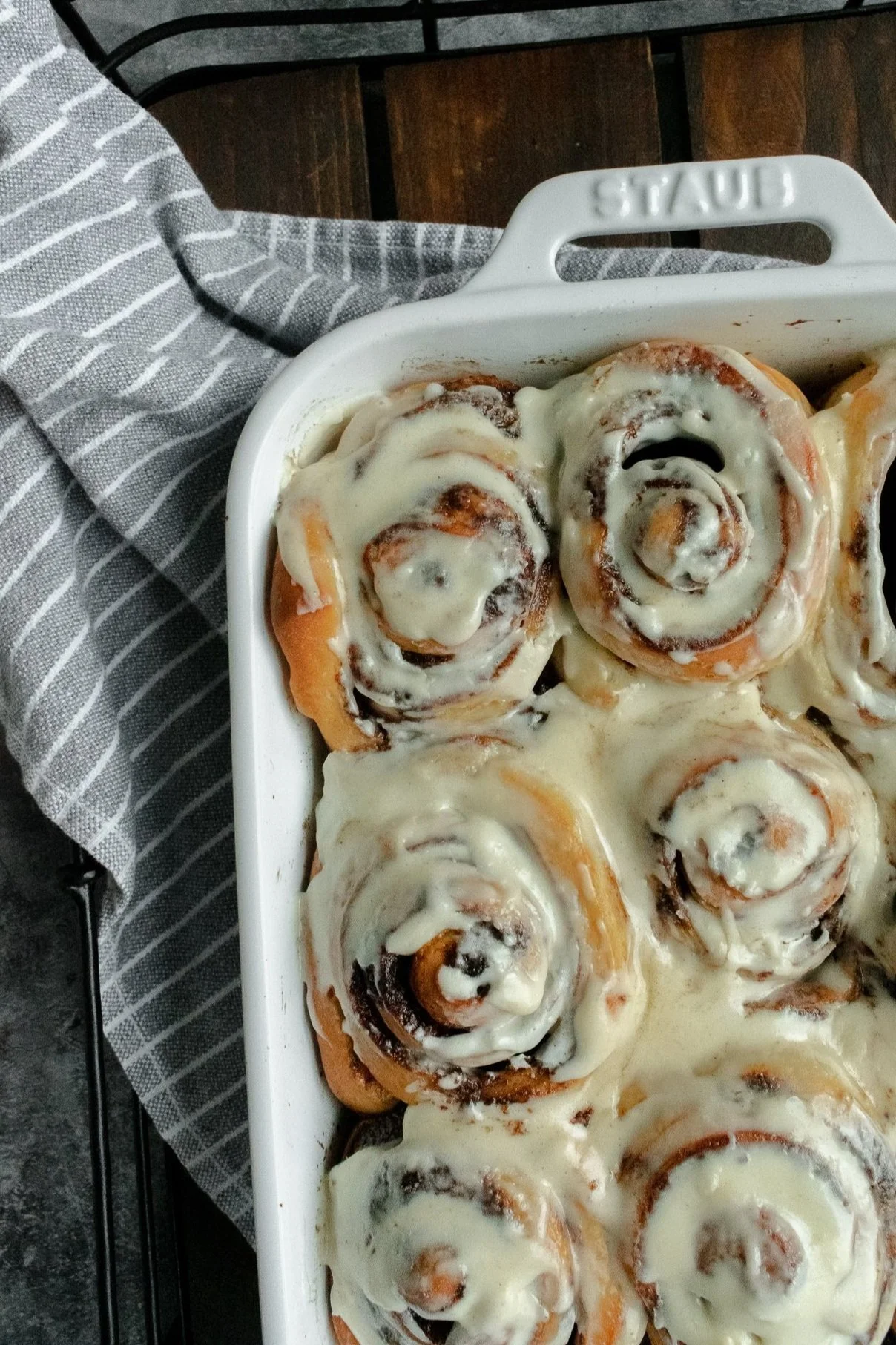 🍥 Homemade Cinnamon Rolls with Cream Cheese Frosting (Soft, Gooey &amp; Bakery‑Style!)