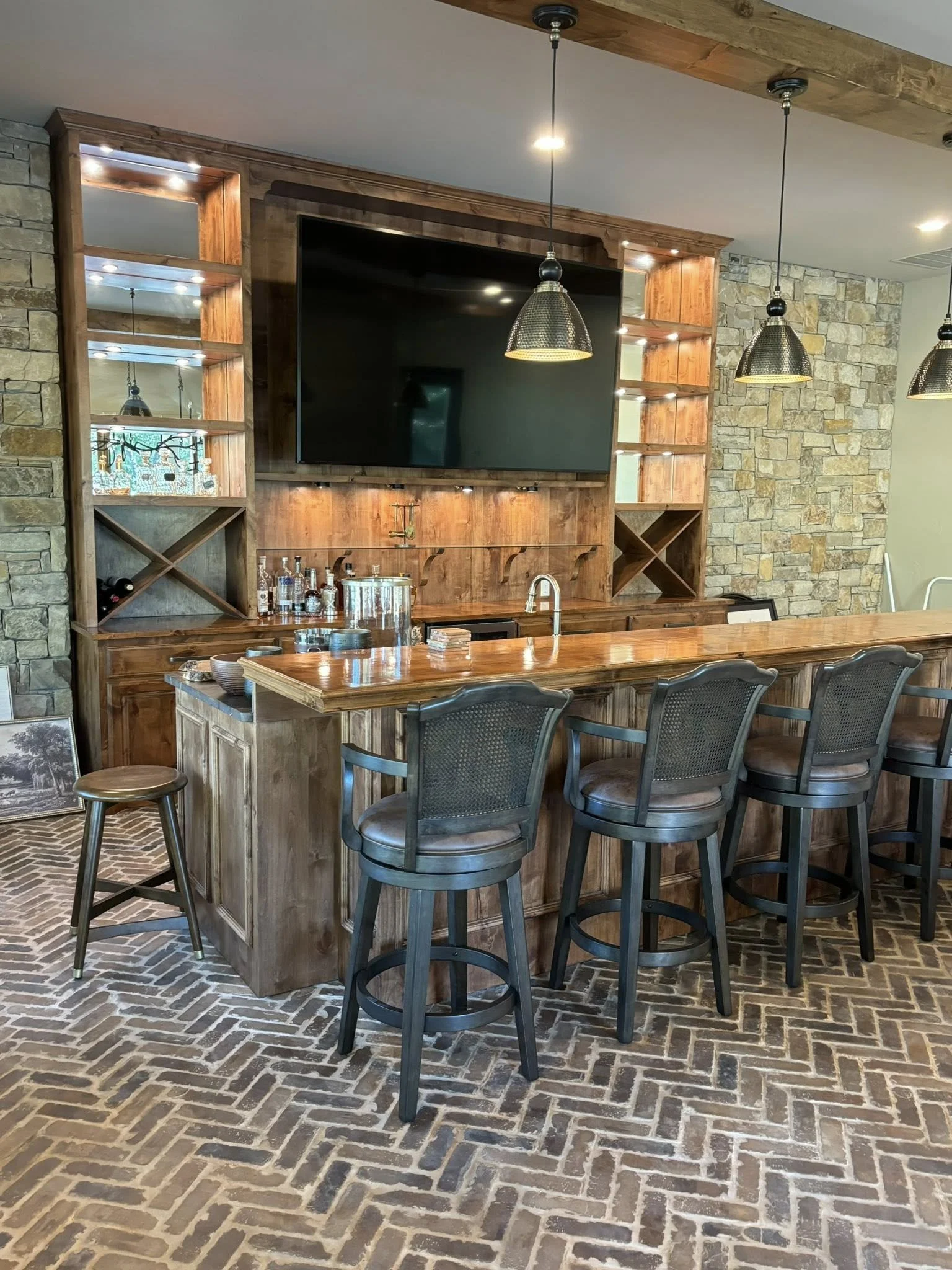 Oranssi technician working on a roof project