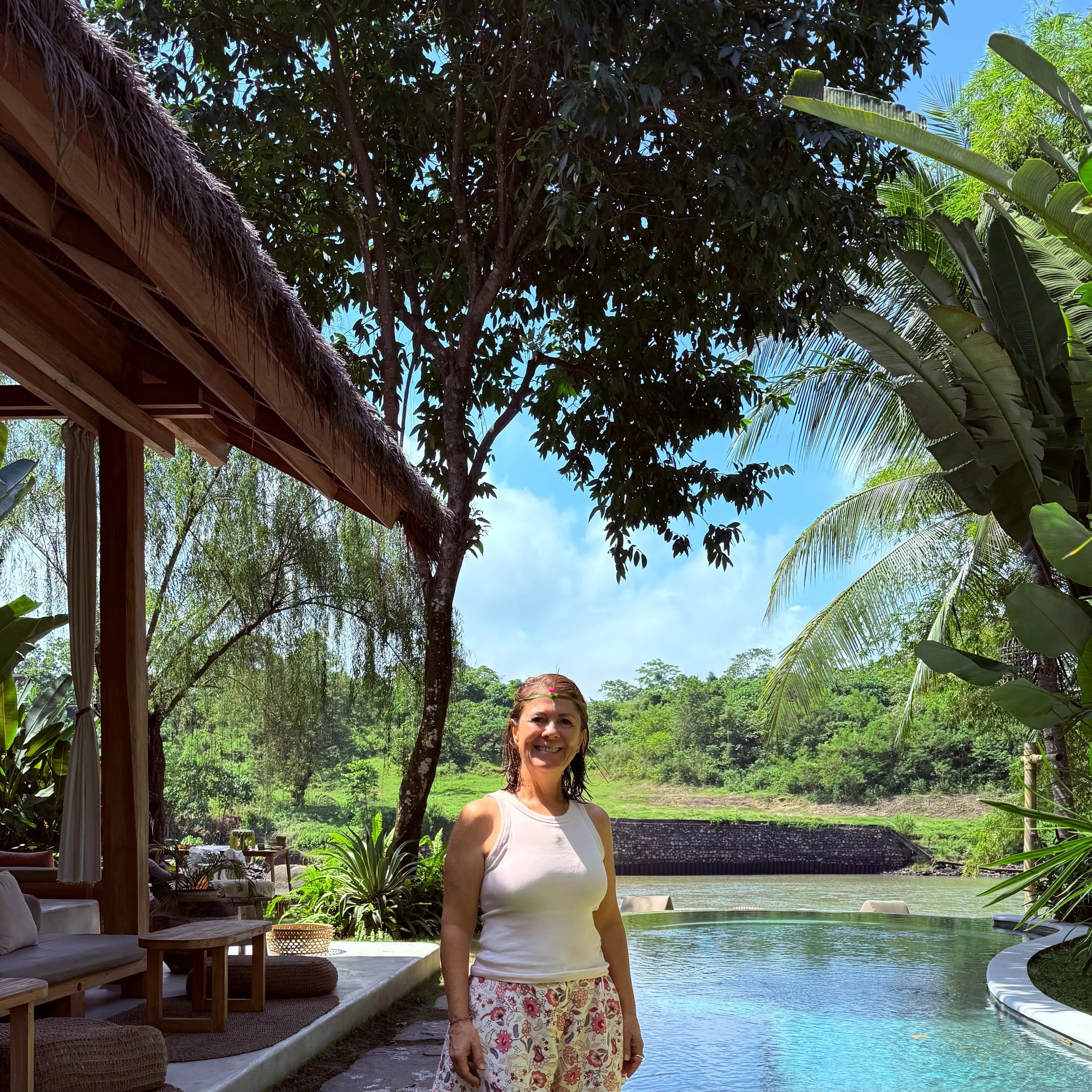 My reflection on the amazing retreat experience at Yama Balian, hosted by the incredible @susiehemsted 🌹

The way the retreat unfolded was so different from other retreats I've been on.

Susie as High Priestess; brought us together holding responsib