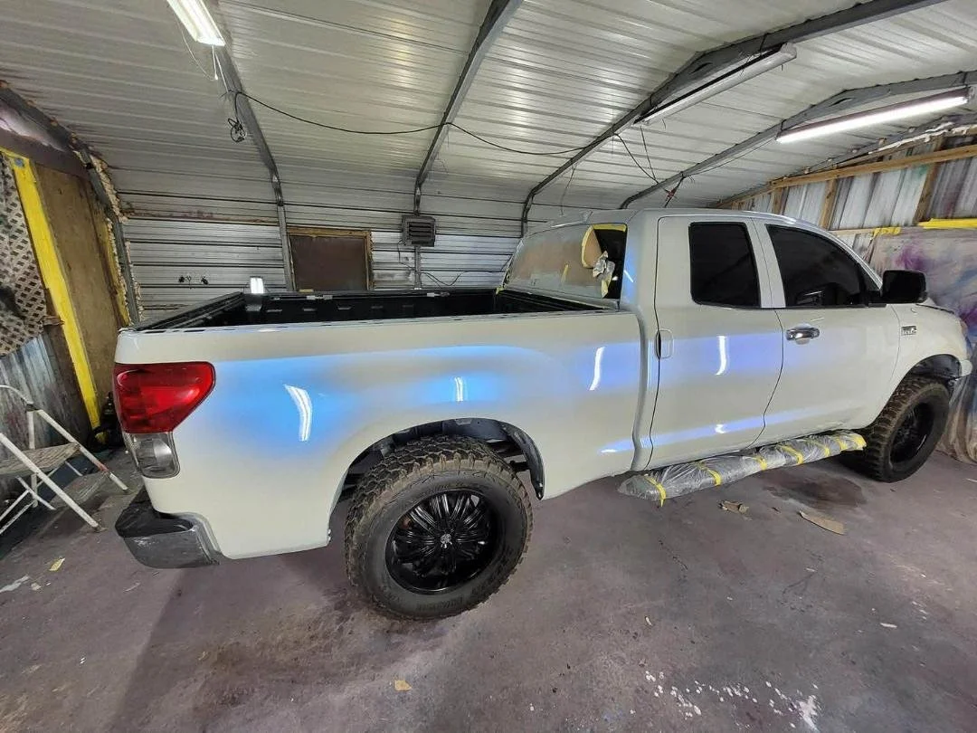 grey w blue pearl.jpg