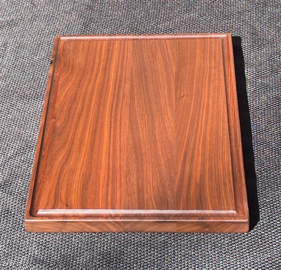 Juice Groove Cutting Board