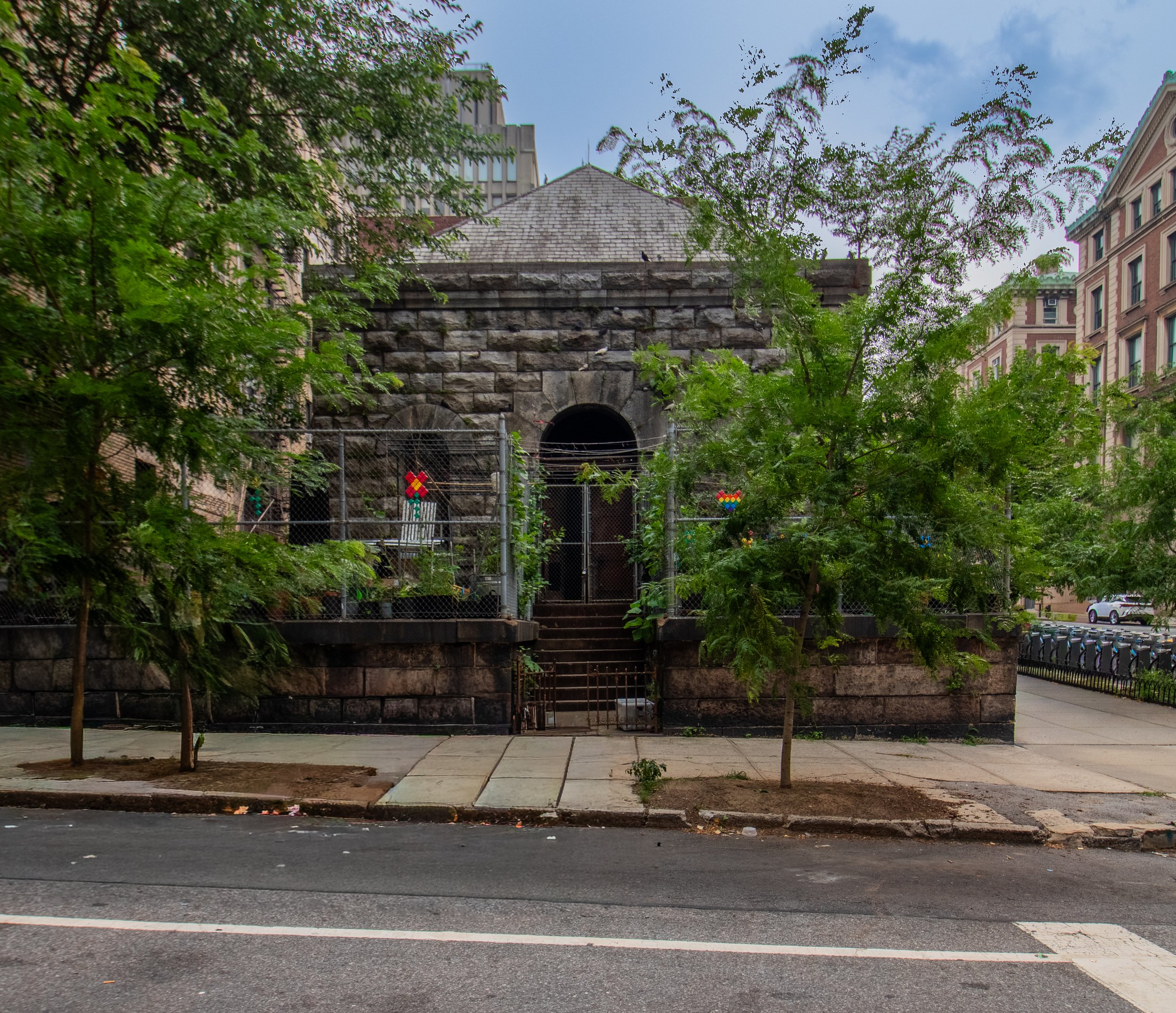 gatehouse.jpg