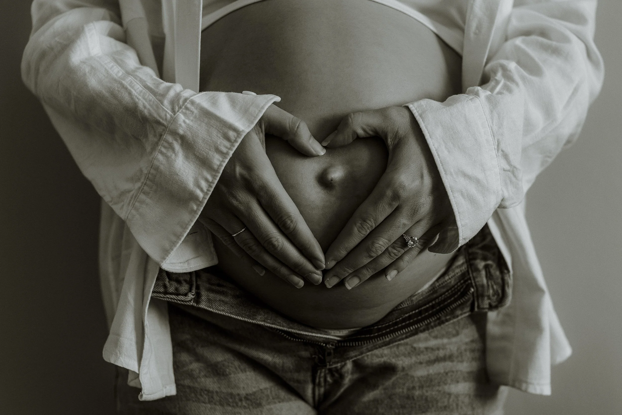 maternity-photographer-surbiton.jpg