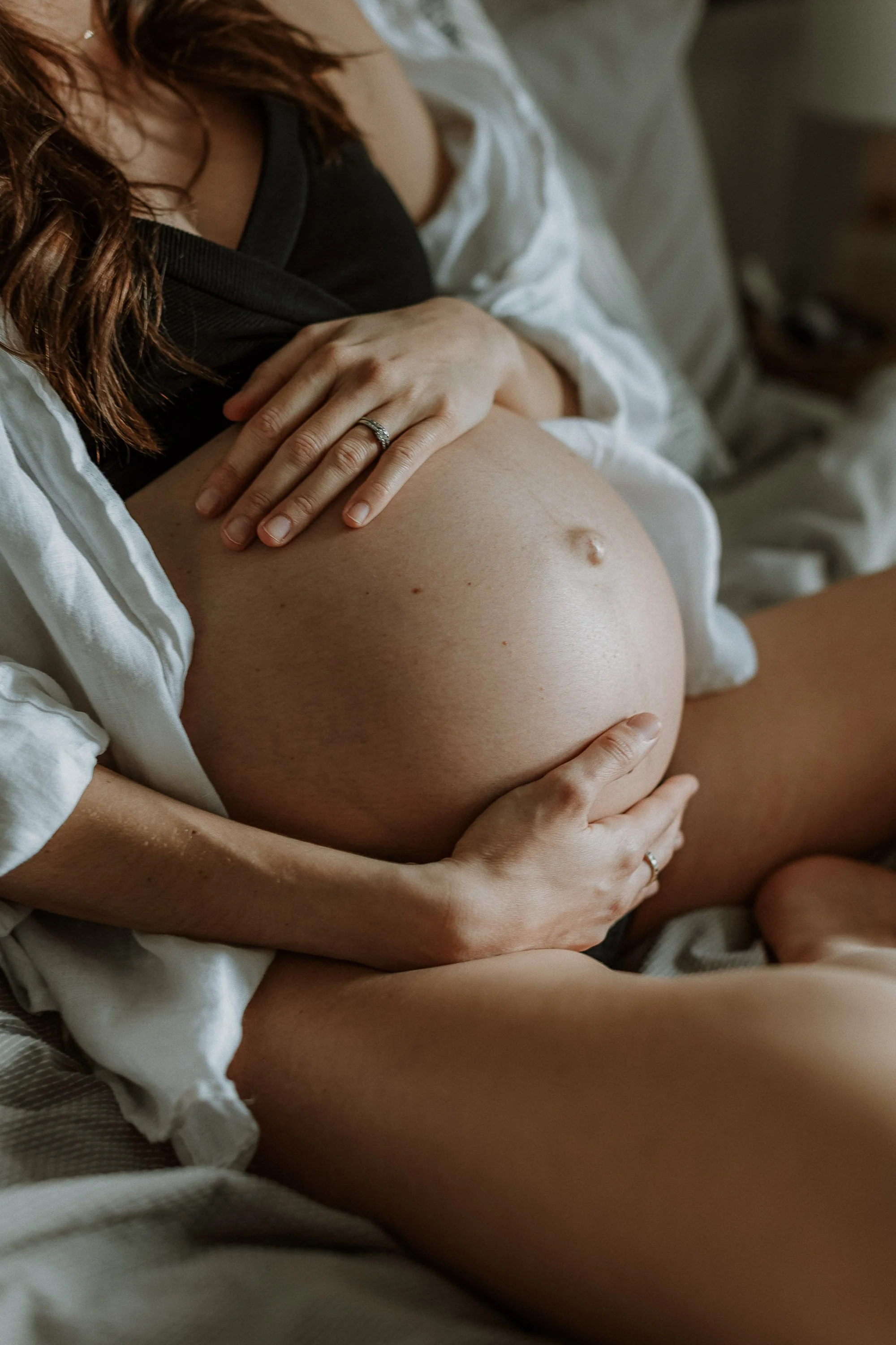 maternity-photographer-esher-2.jpg