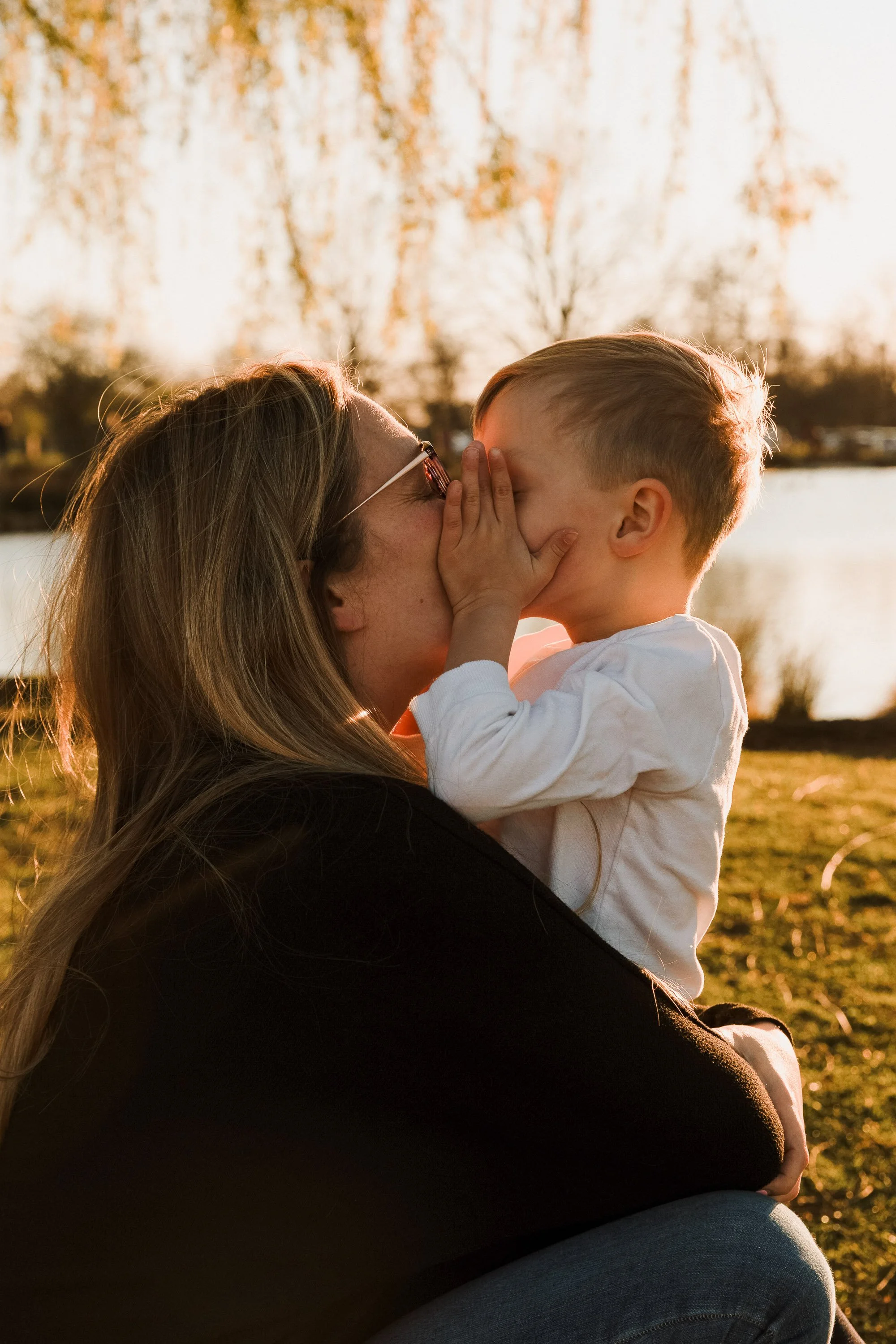 Family-photographer-surrey-10.jpg