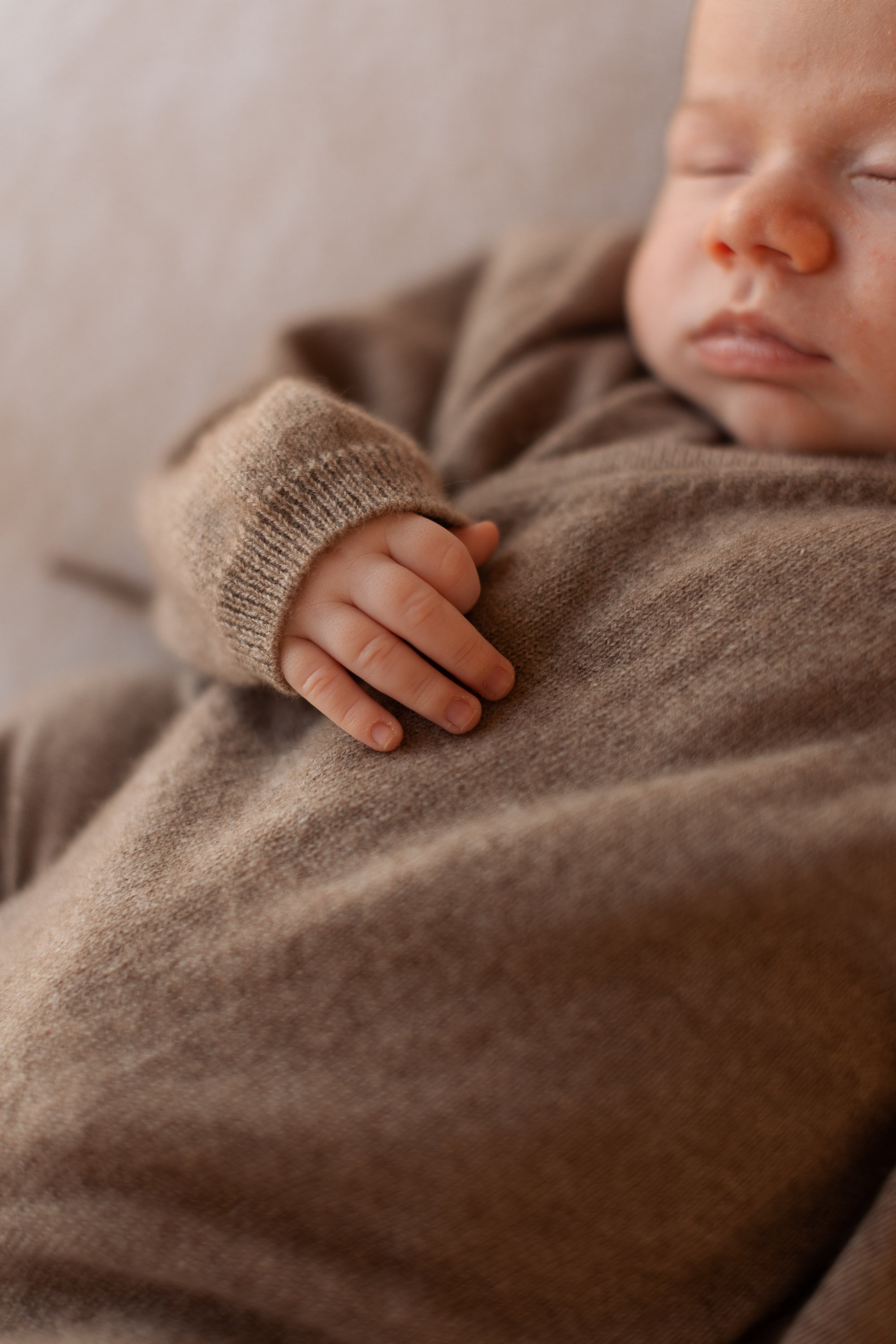 Newborn-photographer-london-8 copy.jpg