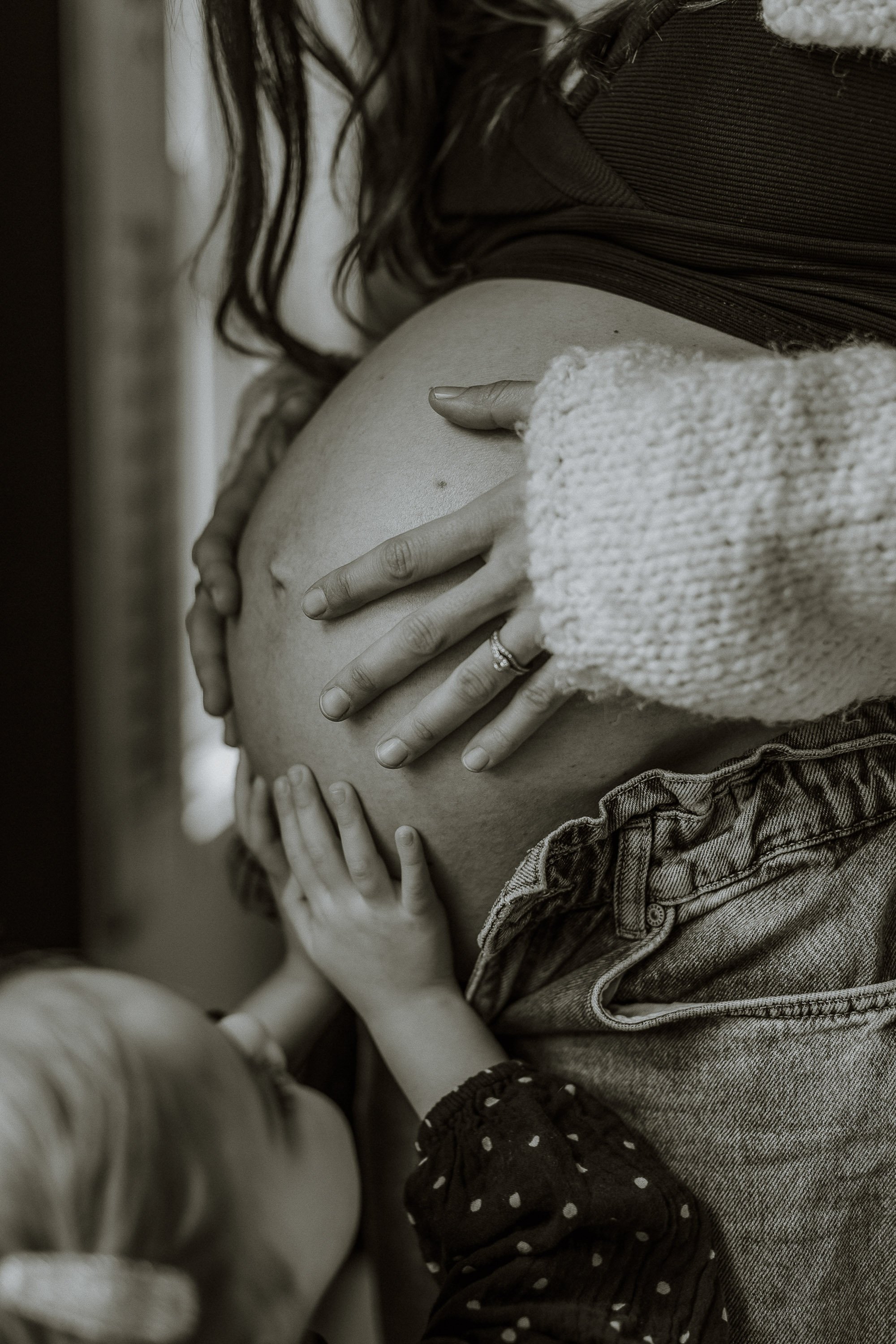 maternity-photographer-surrey-3.jpg
