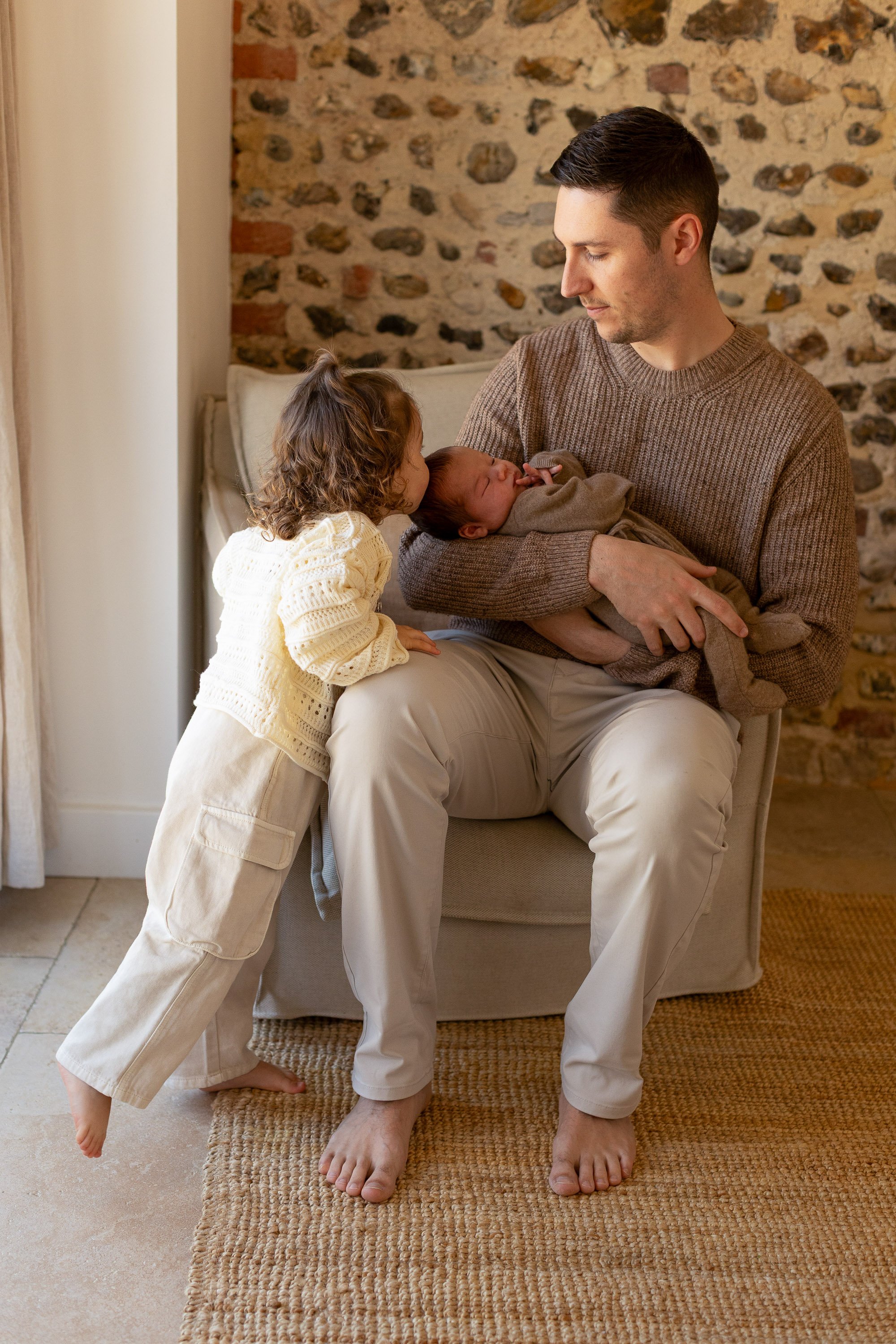 Newborn-photographer-thames-ditton-4.jpg