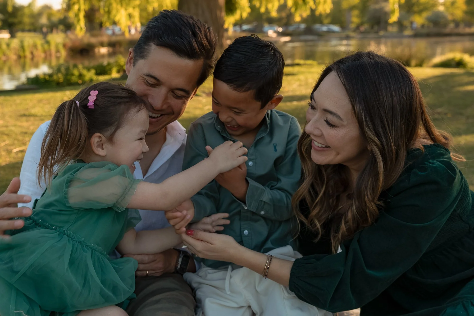 surrey-family-photoshoot-at-sunset