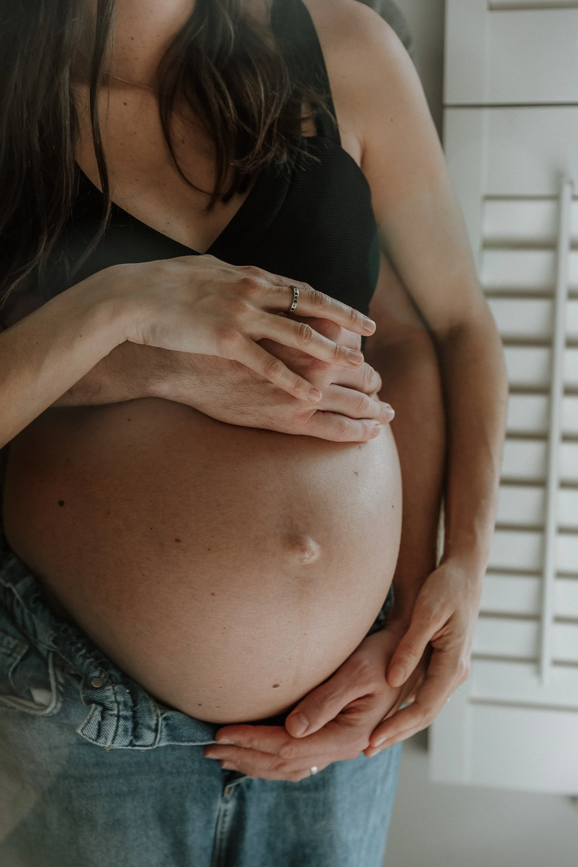 maternity-photographer-walton-on-thames.jpg