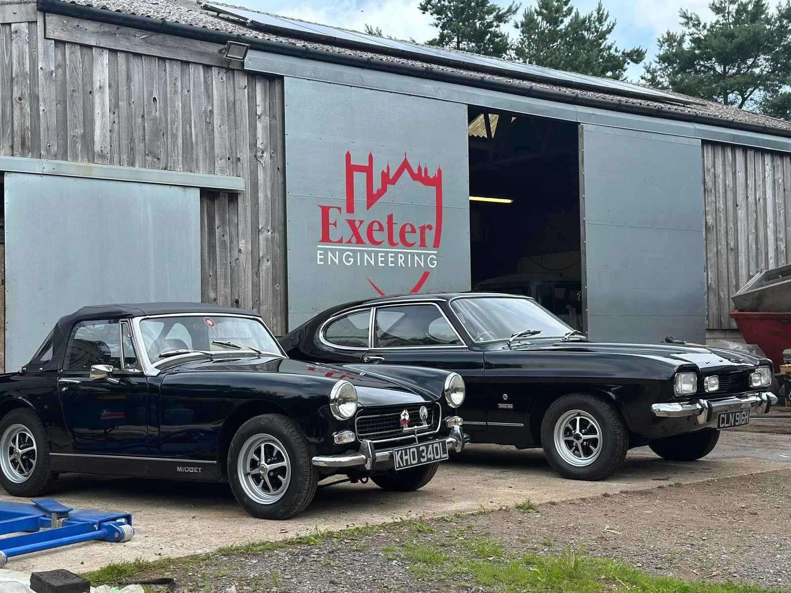 Pretty handsome pair! Which would you rather? Both very different cars, but both brilliant in their own respects.

The Capri is a regular and just popped in for a long overdue diff rebuild, the Midget a first time visitor, needed various small jobs s