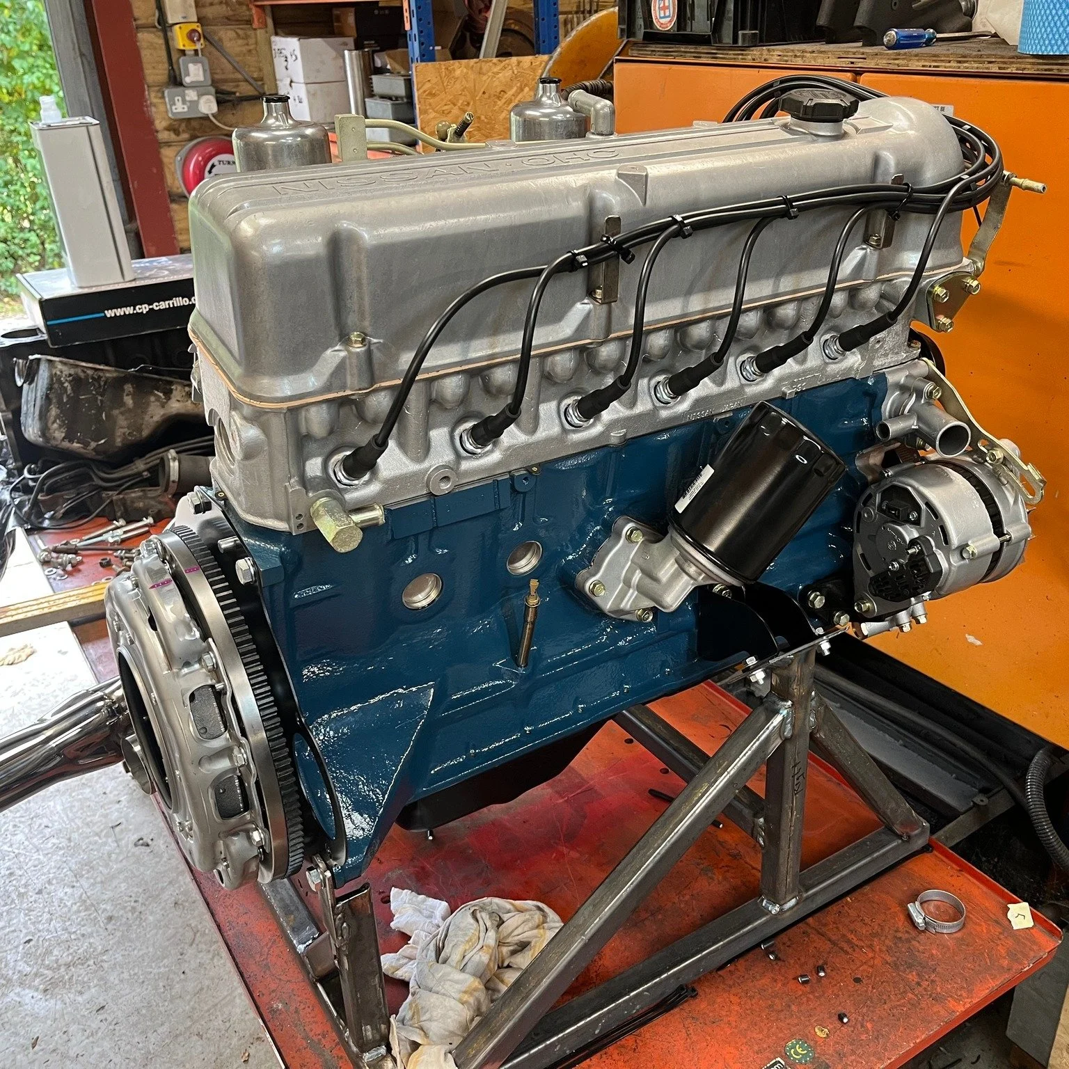 Well it's been a long time in build... but this engine is going to be pretty special once it's tuned up! For those that aren't in the know, it's a Datsun L28 with a twist... Its running an LD28 (diesel) crank, some rather long rods, some rather dumpy