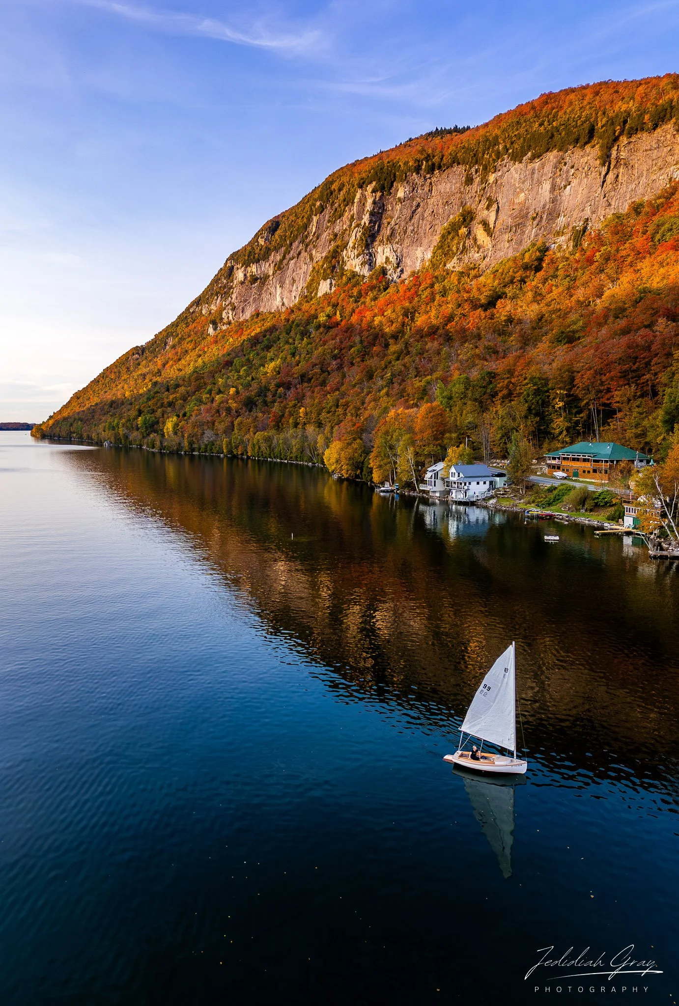 jedidiah-gray_vermont-lake-willoughby-sailboat_01.jpg