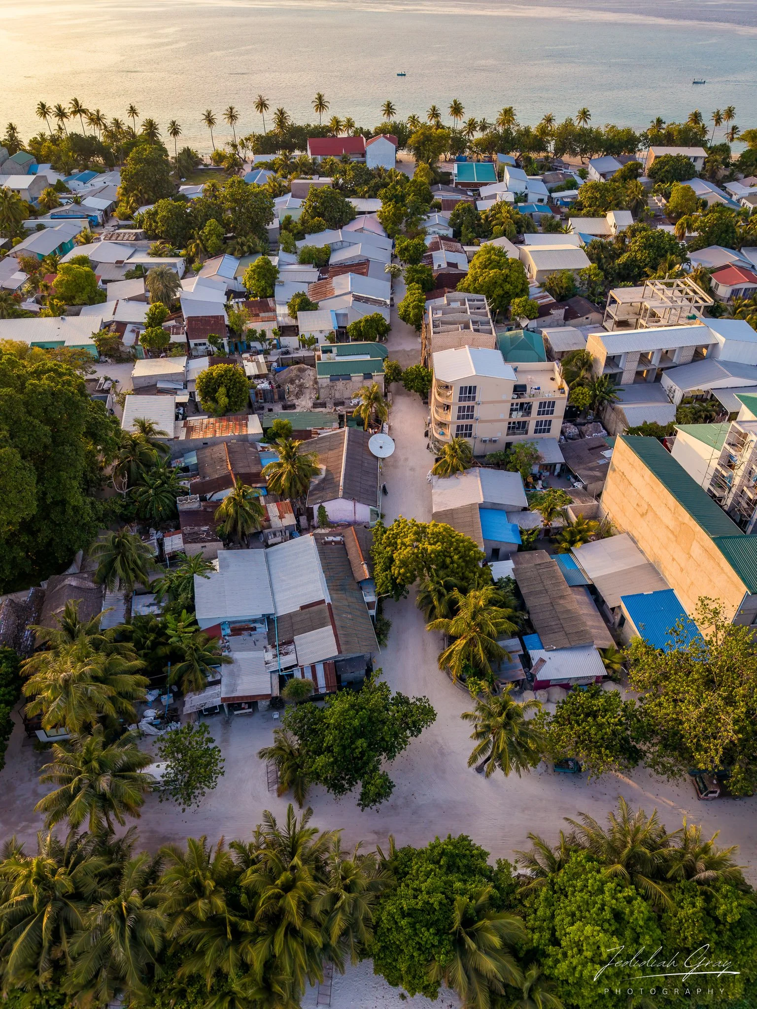 jedidiah-gray_maldives-dhigurah-town-aerial-view_01.jpg