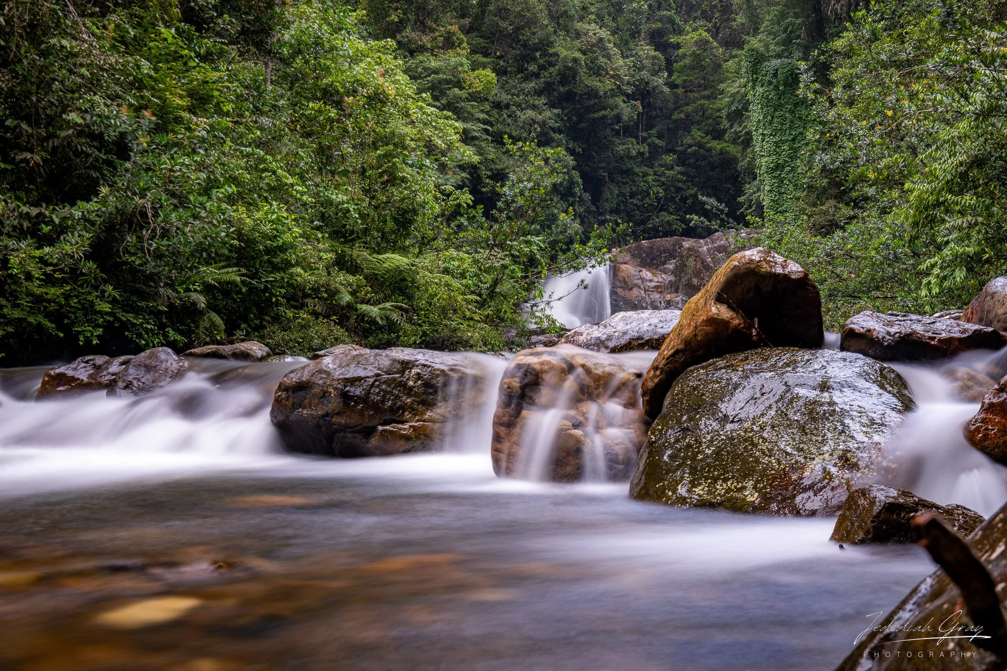 jedidiah-gray_sri-lanka-sinharaja-watefall_01.jpg