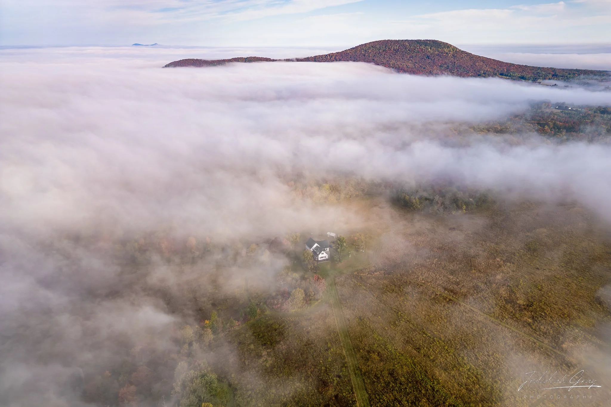 jedidiah-gray_vermont-fog-mountain_01.jpg