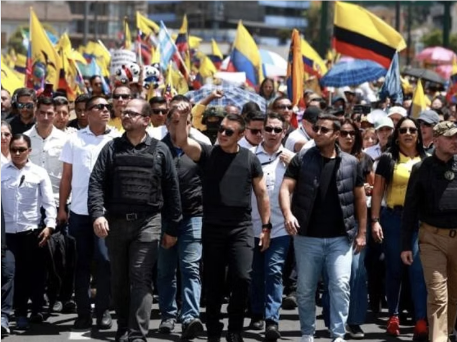 Consulta Popular y Corte Constitucional: dos frentes de la misma jugada